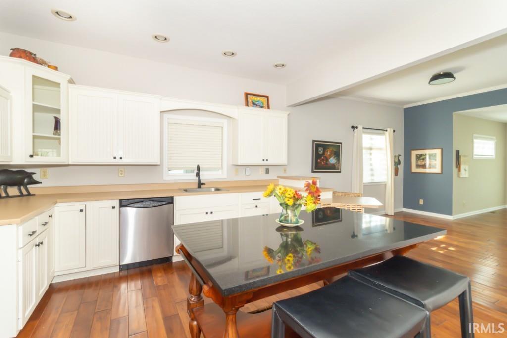 Homes for sale in New Castle, IN | 1940 W Railroad St, New Castle, IN 47362 | MLS# 202533184