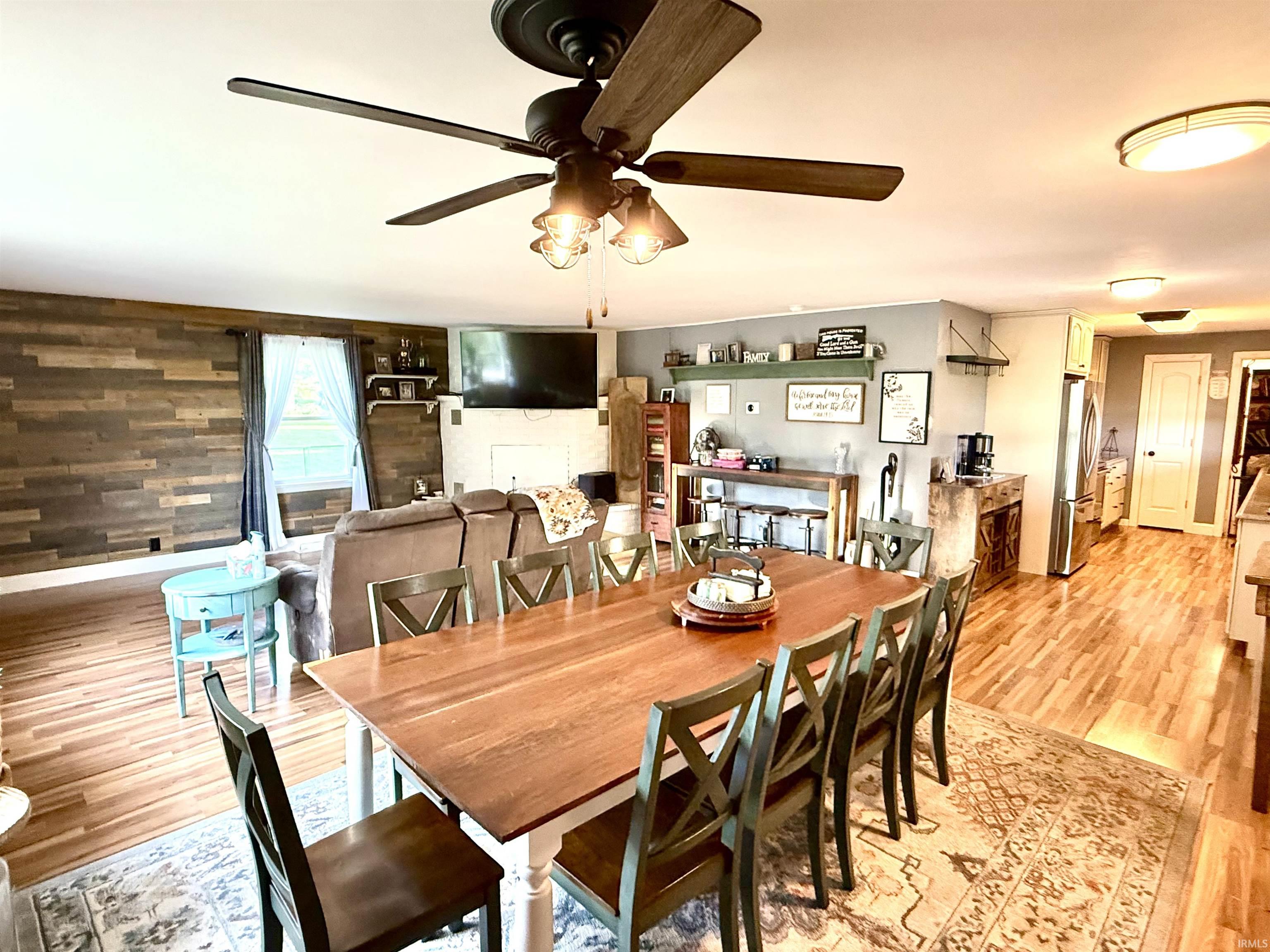 Homes for sale in Bedford, IN | 918 Old Farm Rd, Bedford, IN 47421 | MLS# 202533214