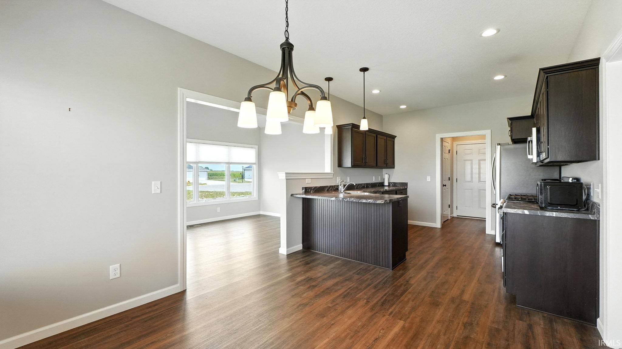 Photo 10 of 602 Pioneer Street