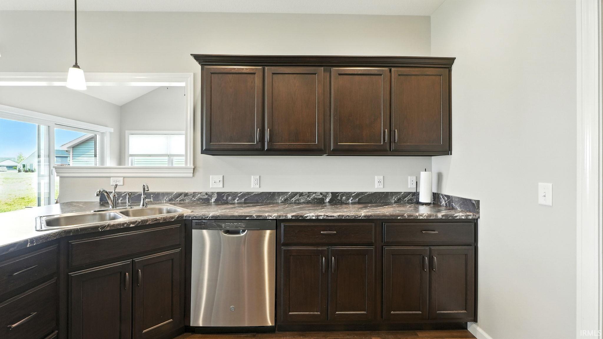 Photo 30 of 602 Pioneer Street