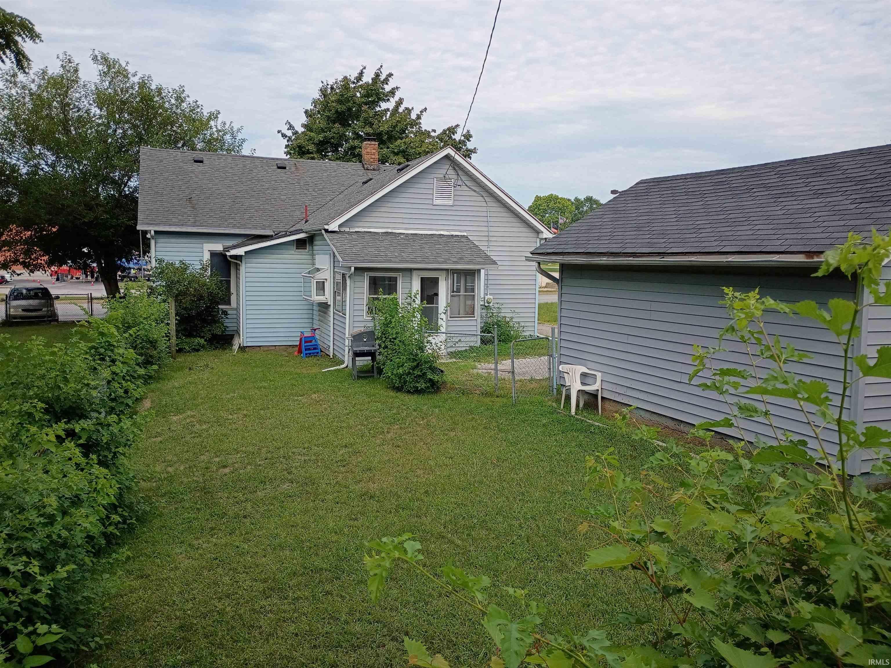 Photo 11 of 415 S Buffalo Street