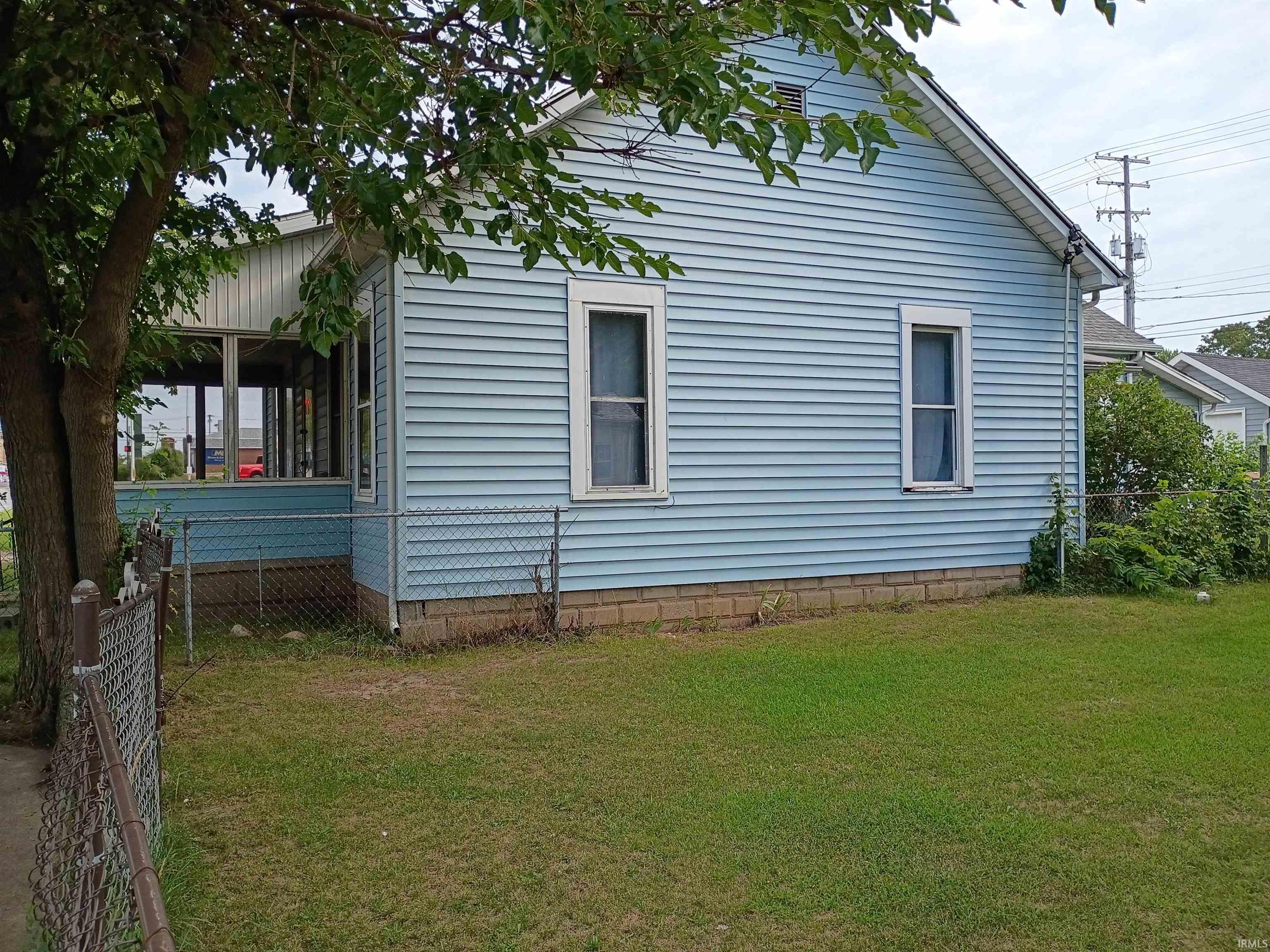 Photo 2 of 415 S Buffalo Street