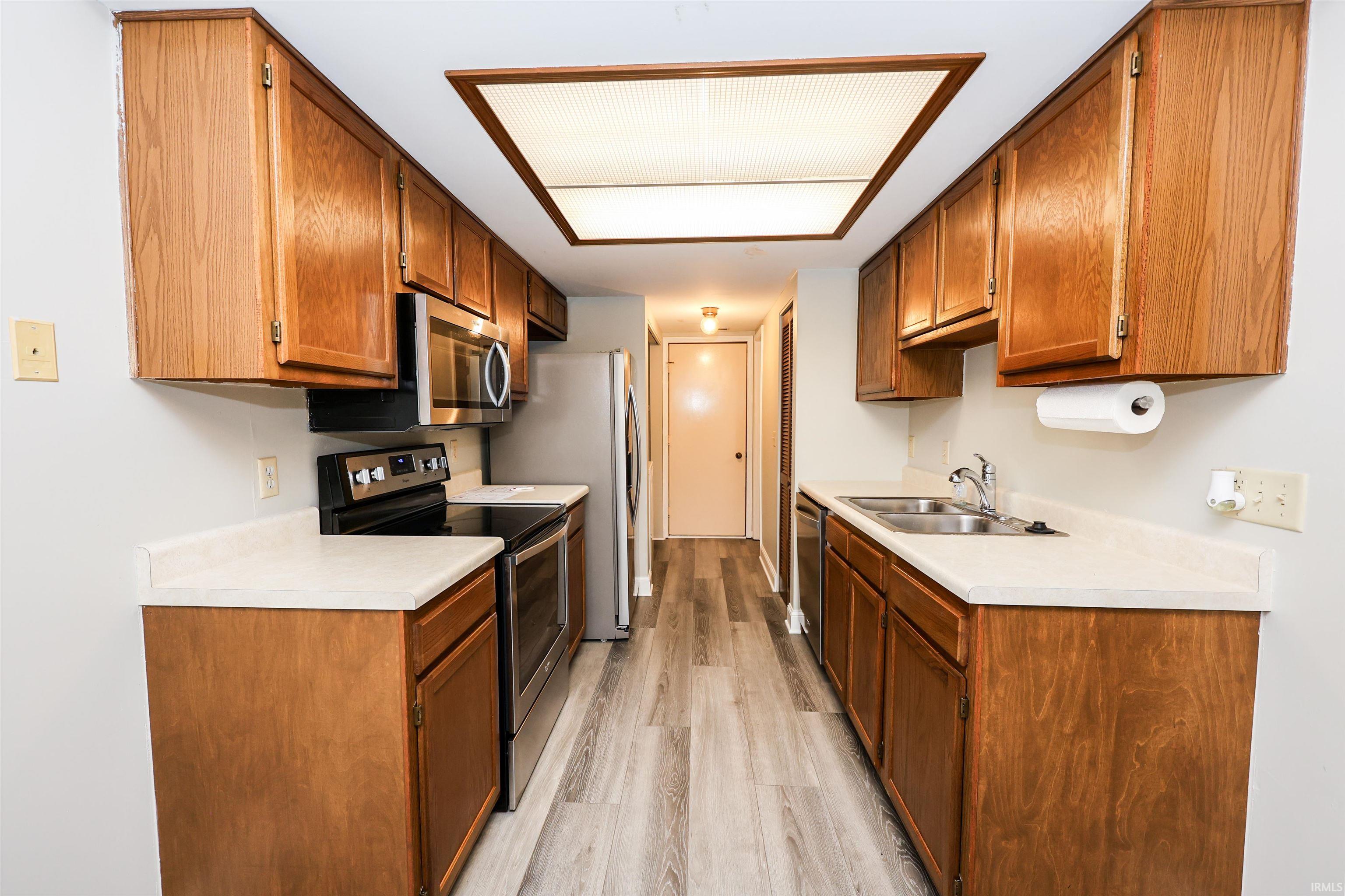 Photo 12 of 4905 Pinebrook Drive