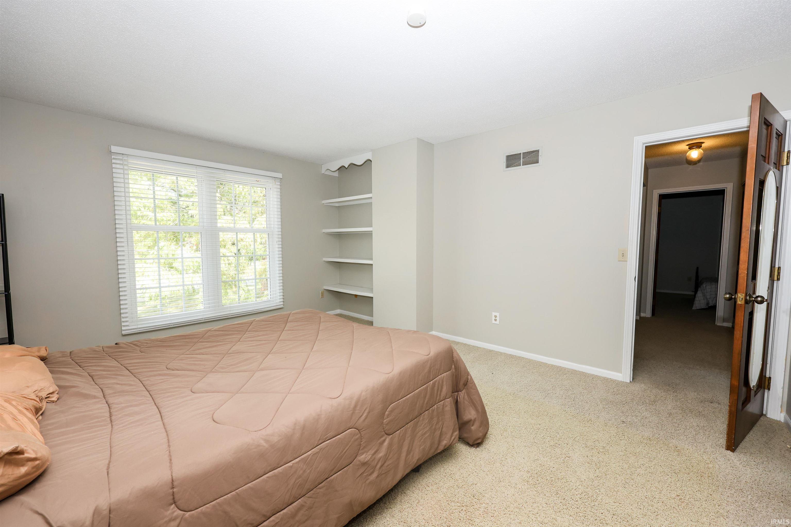 Photo 18 of 4905 Pinebrook Drive