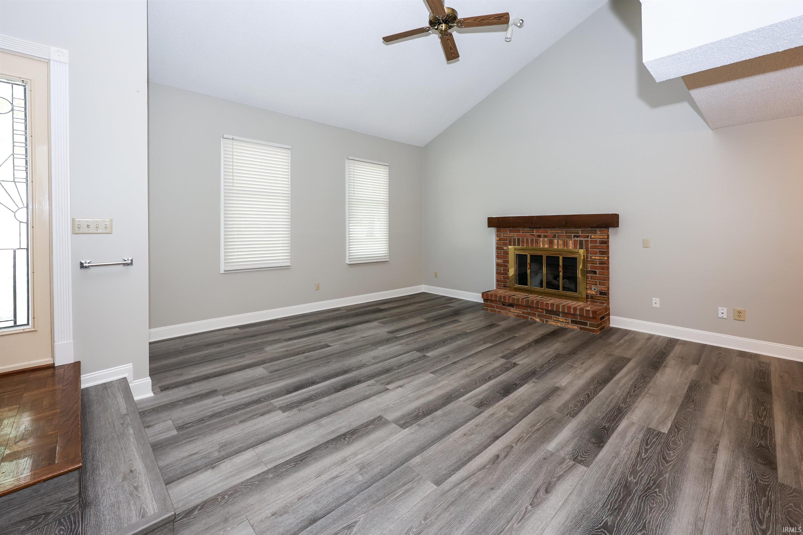 Photo 5 of 4905 Pinebrook Drive