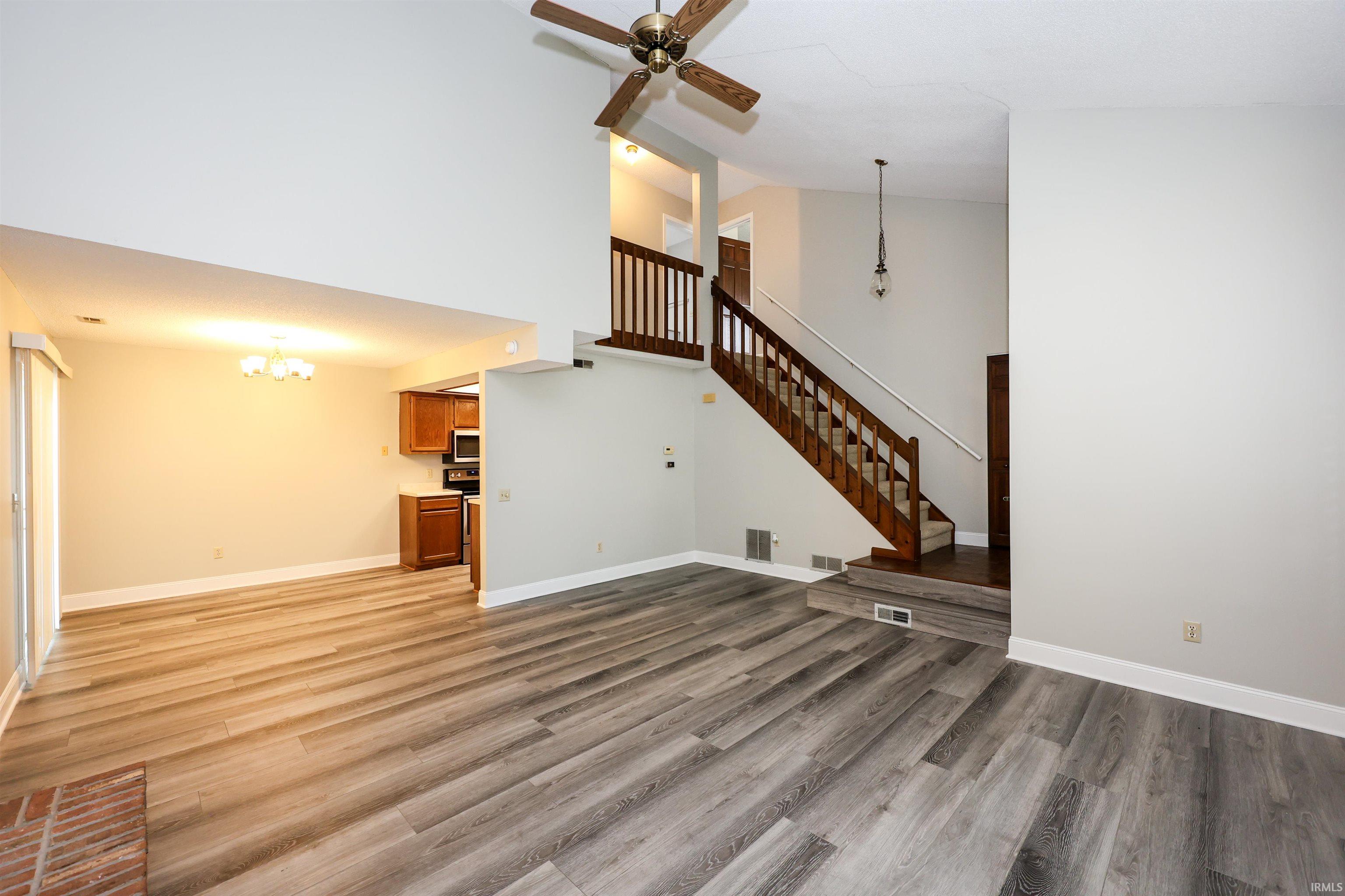 Photo 8 of 4905 Pinebrook Drive