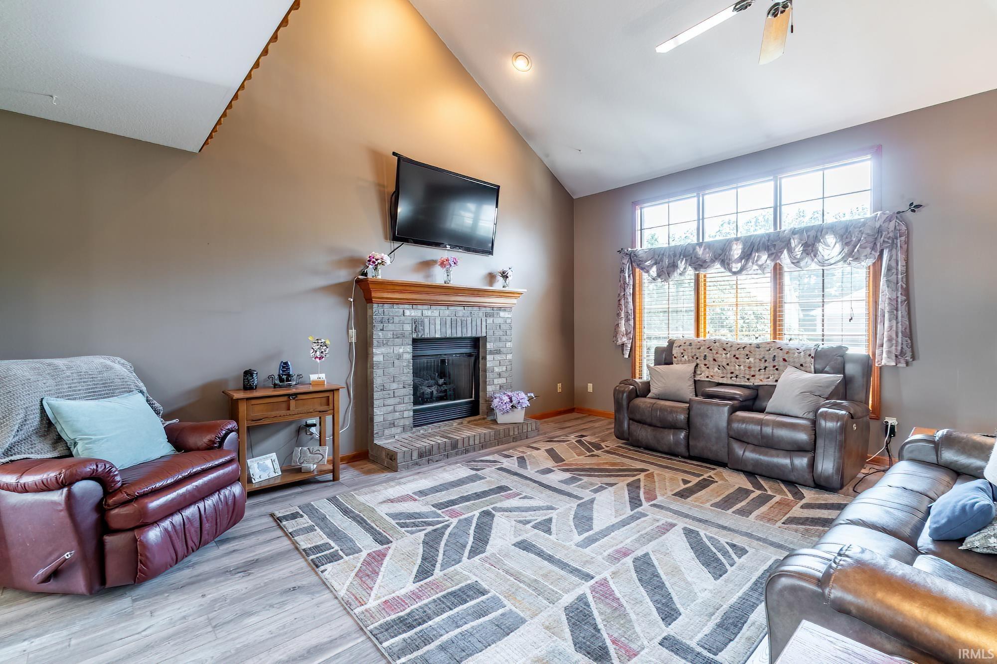 Photo 3 of 9613 Shellbrook Drive