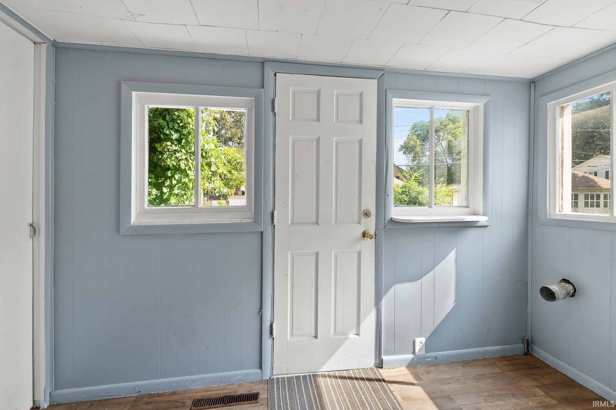 Photo 14 of 1712 Illinois Street