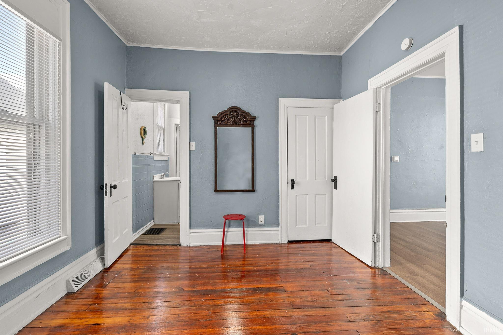 Photo 16 of 1712 Illinois Street