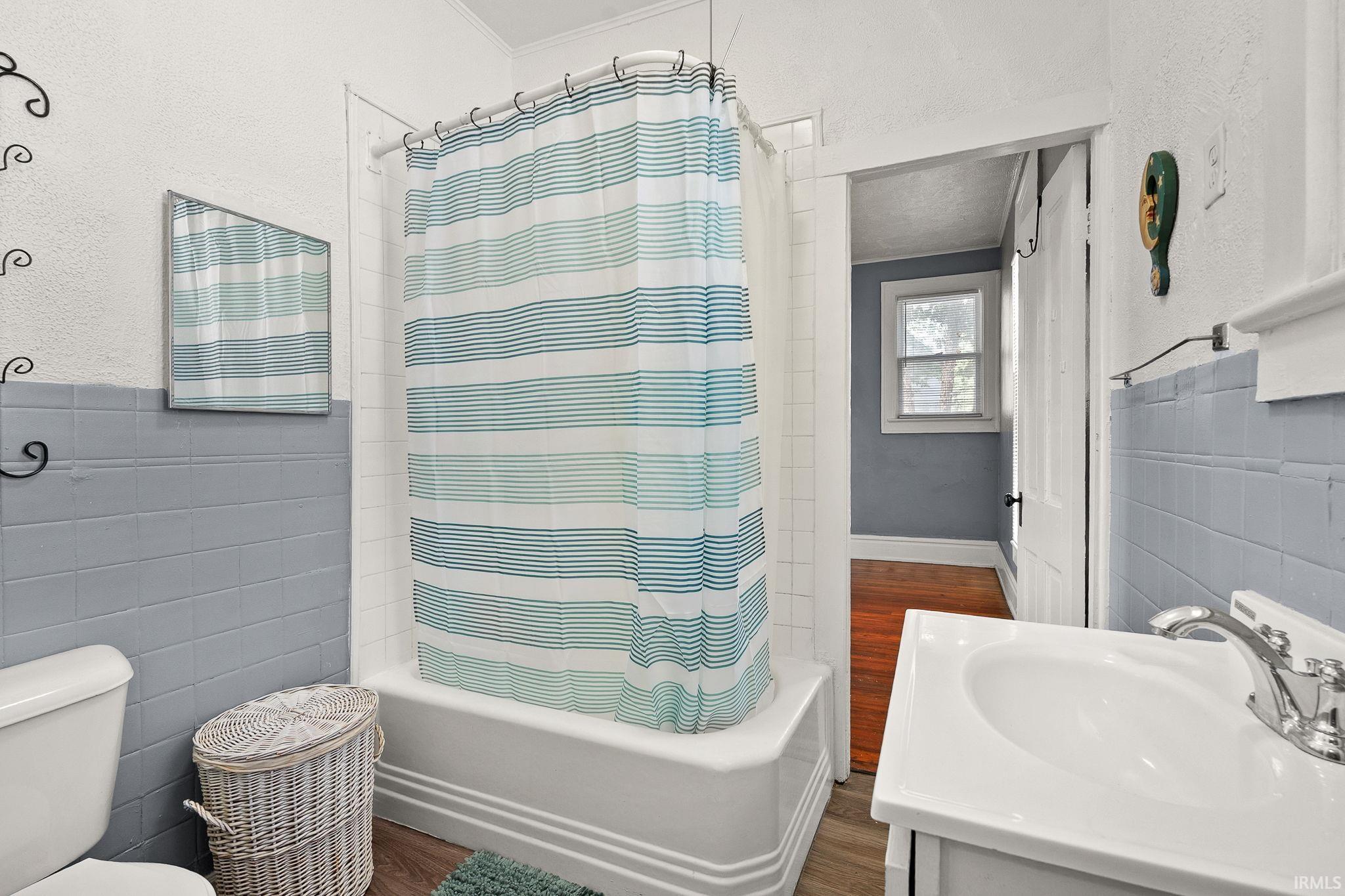 Photo 17 of 1712 Illinois Street