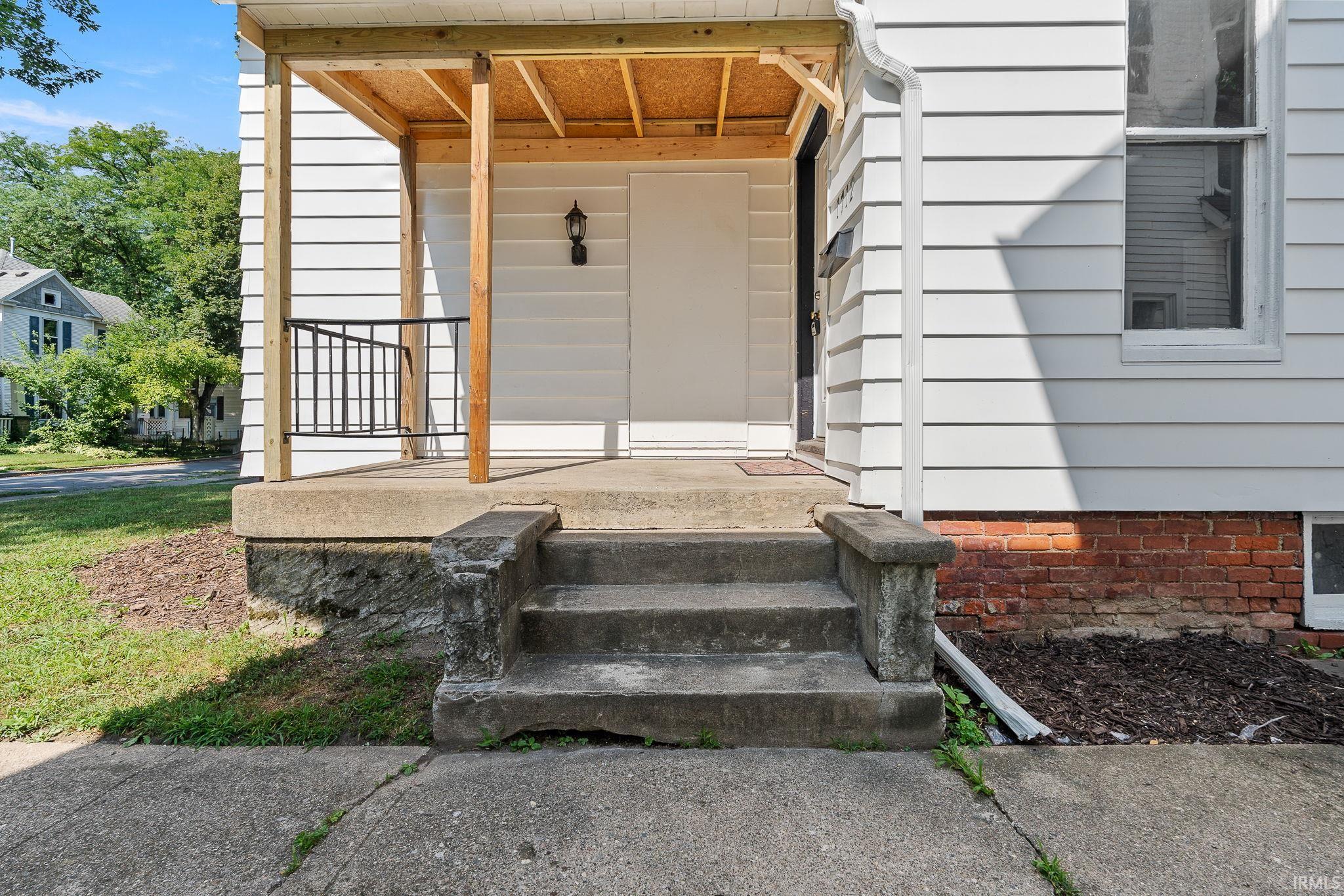 Photo 4 of 1712 Illinois Street