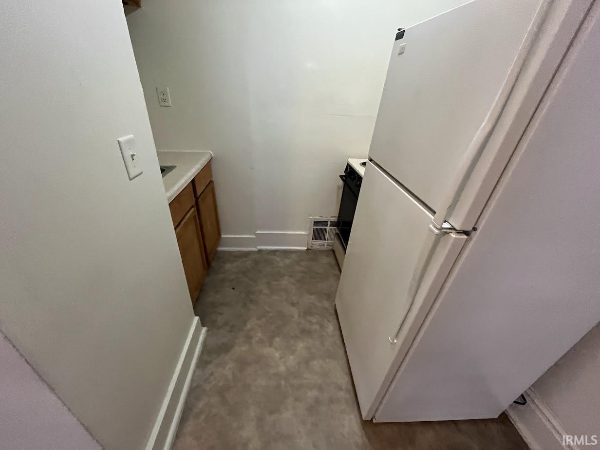 Photo 4 of 1013 Stophlet Street