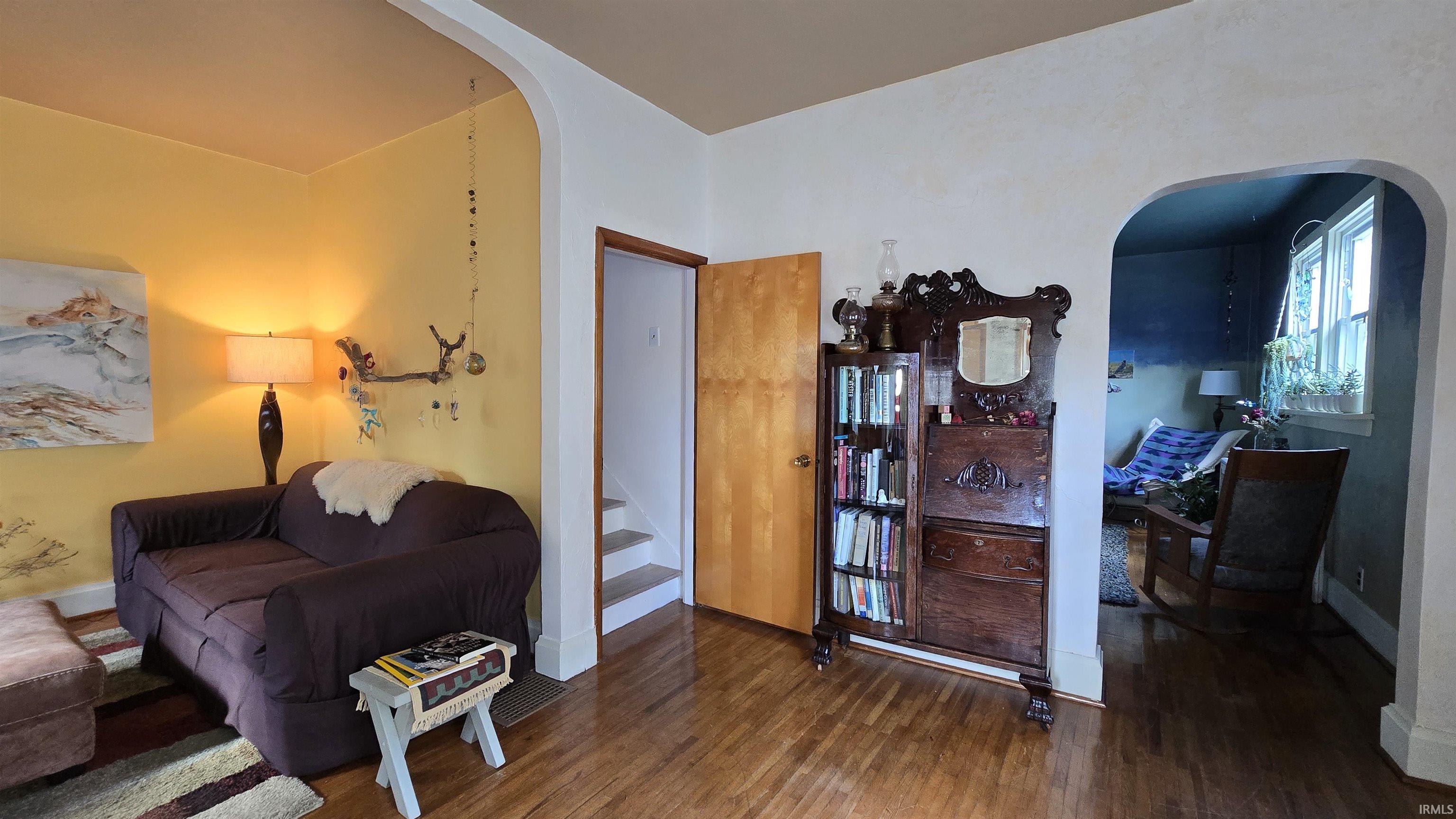 Photo 2 of 1712 High Street