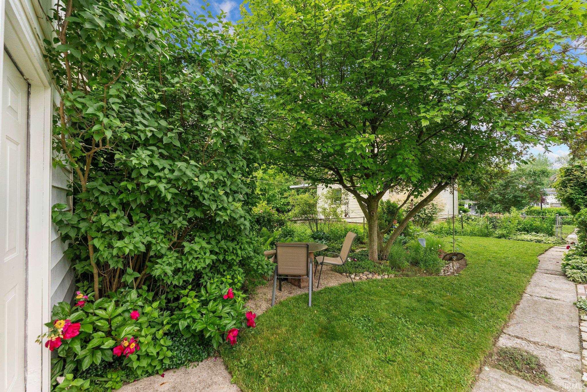 Photo 28 of 1712 High Street