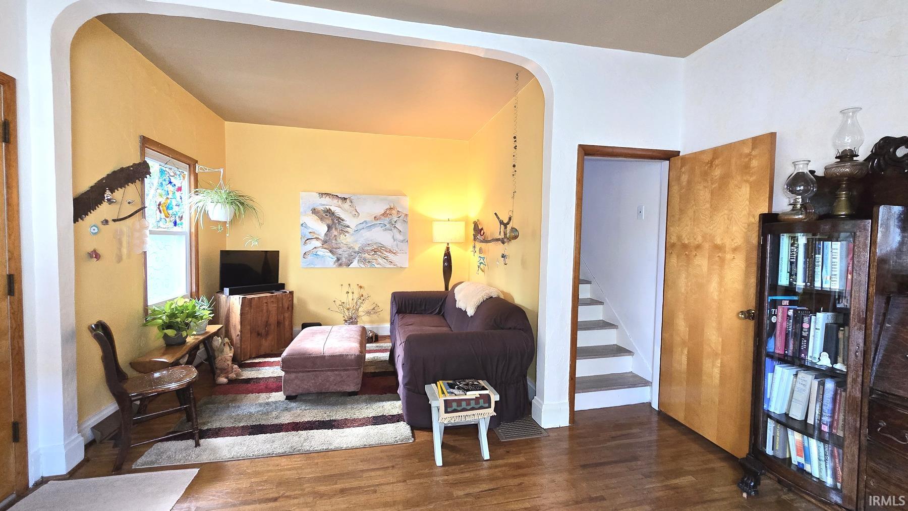 Photo 3 of 1712 High Street