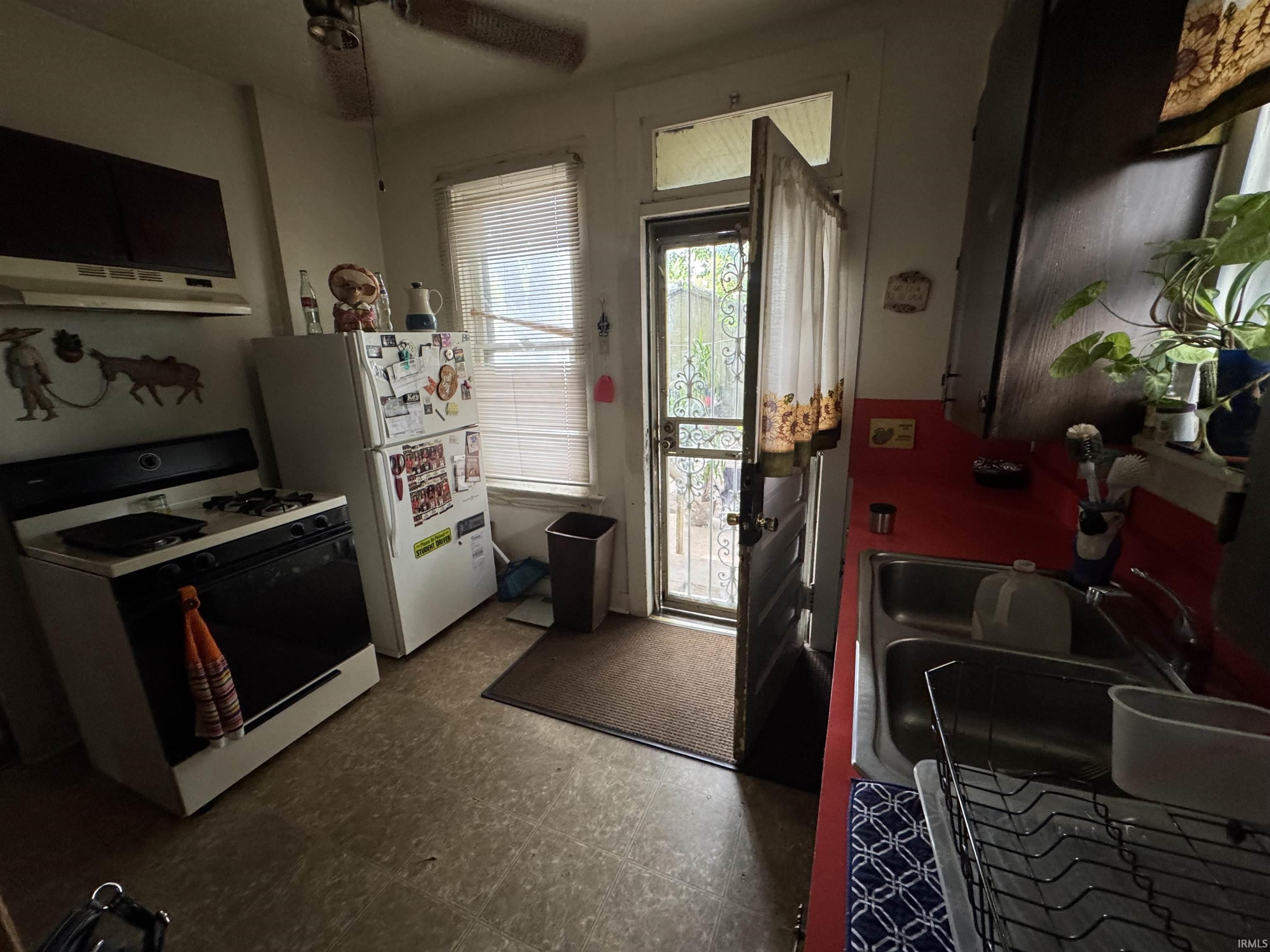 Photo 2 of 1505 Swinney Avenue