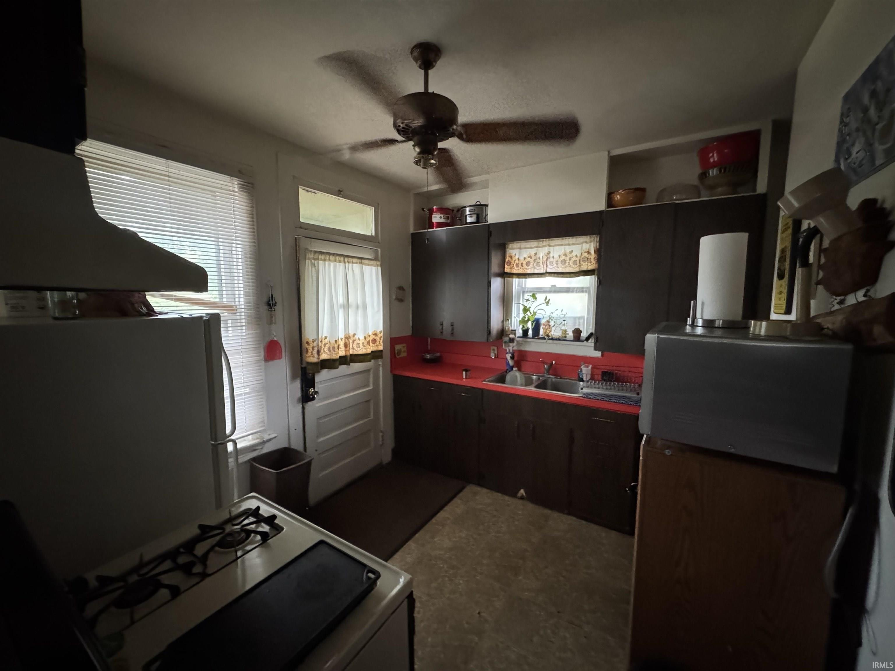 Photo 3 of 1505 Swinney Avenue