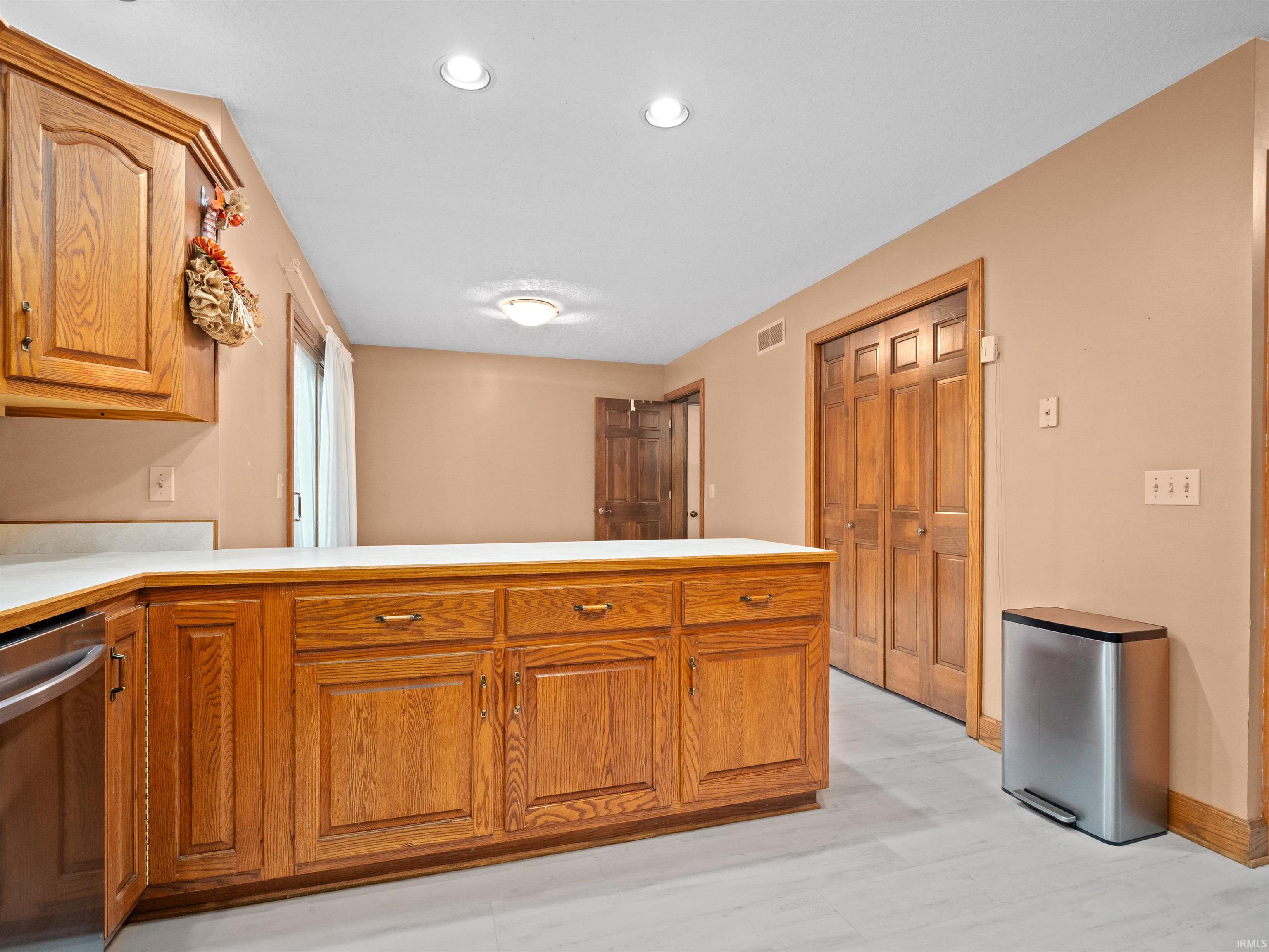 Photo 20 of 6725 Lakewood Court