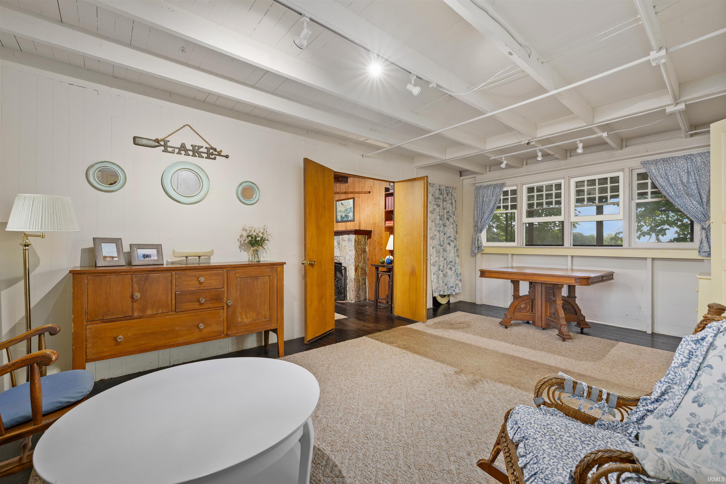 Photo 11 of 877 Harbor Court