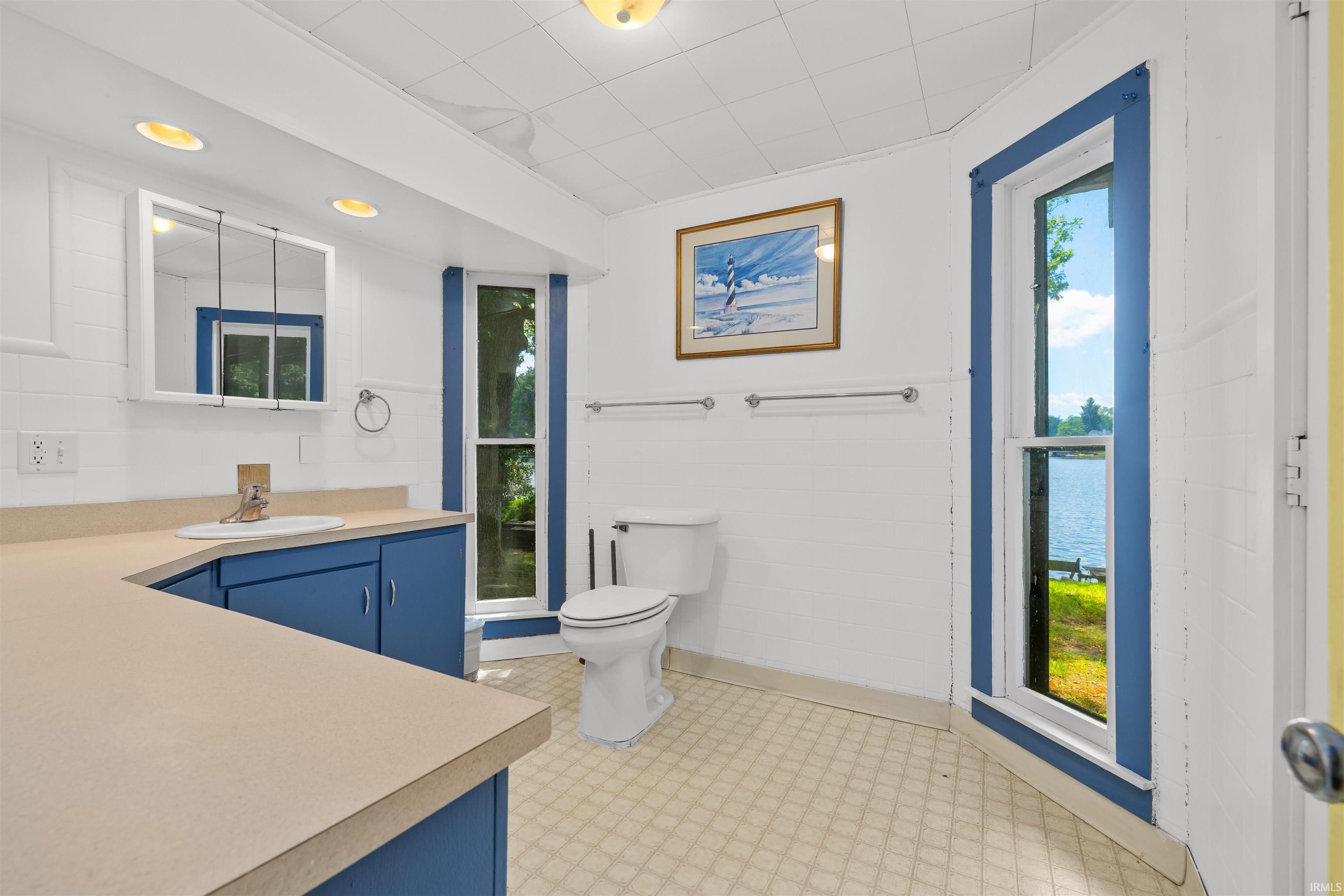 Photo 15 of 877 Harbor Court