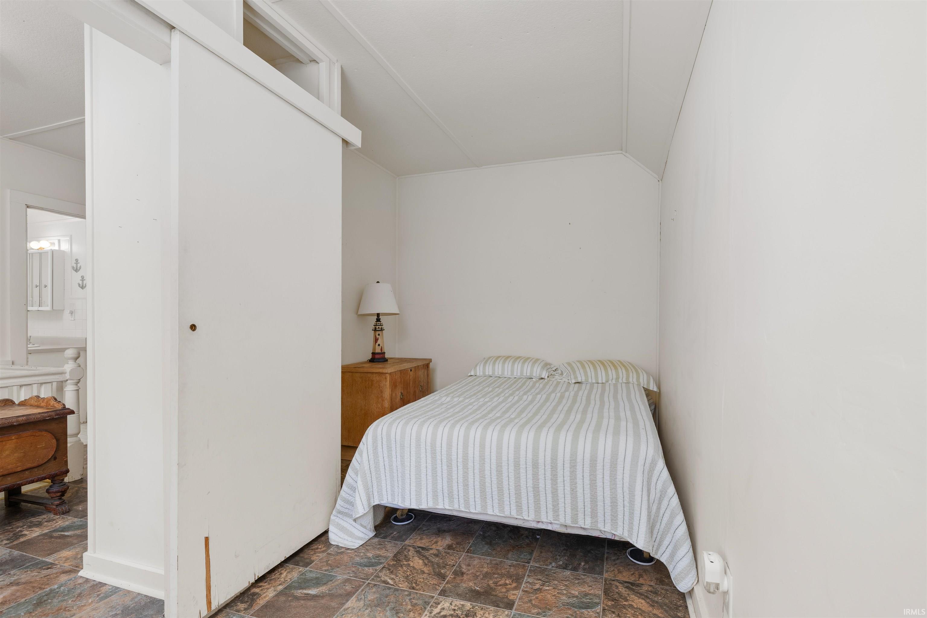 Photo 18 of 877 Harbor Court