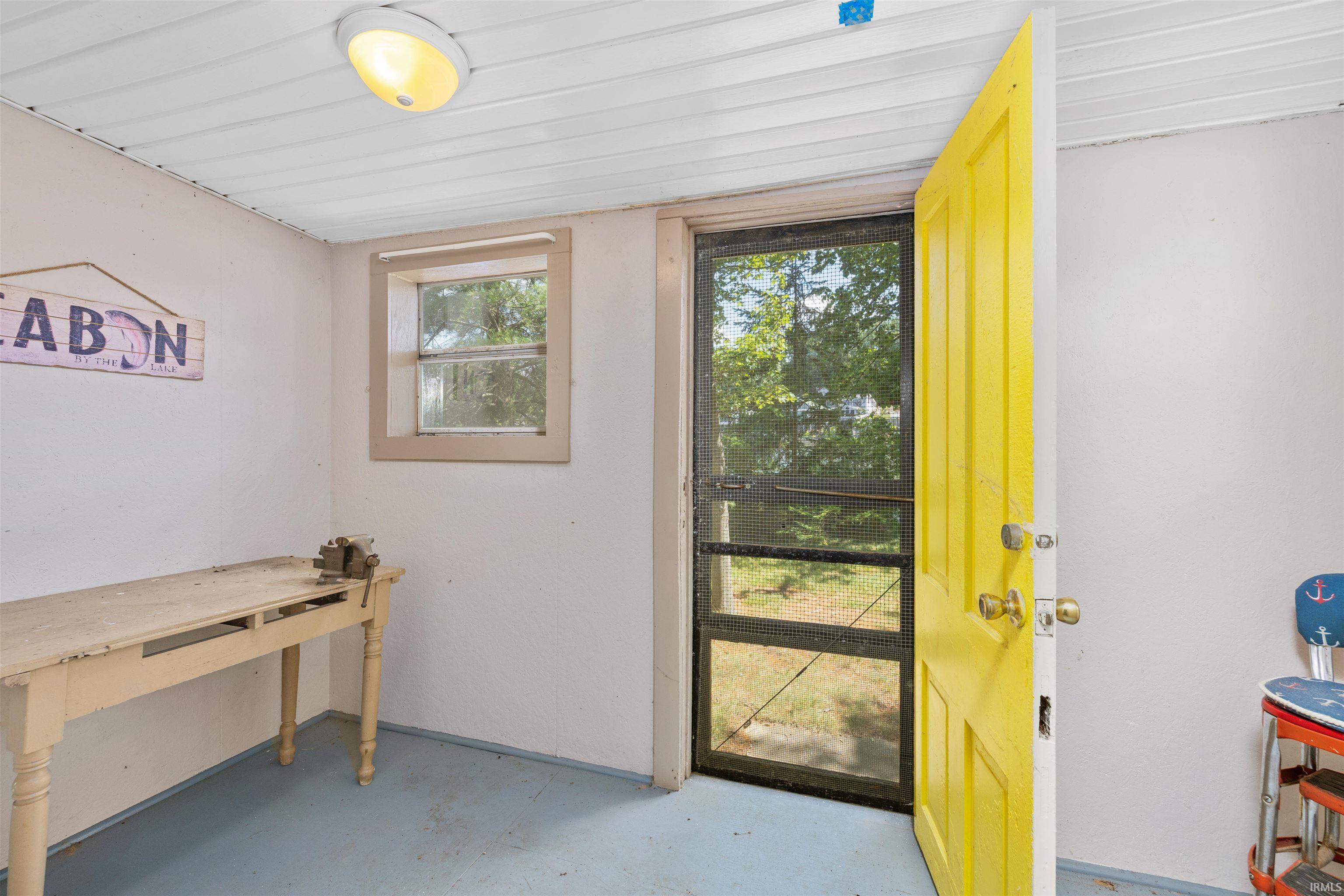 Photo 5 of 877 Harbor Court