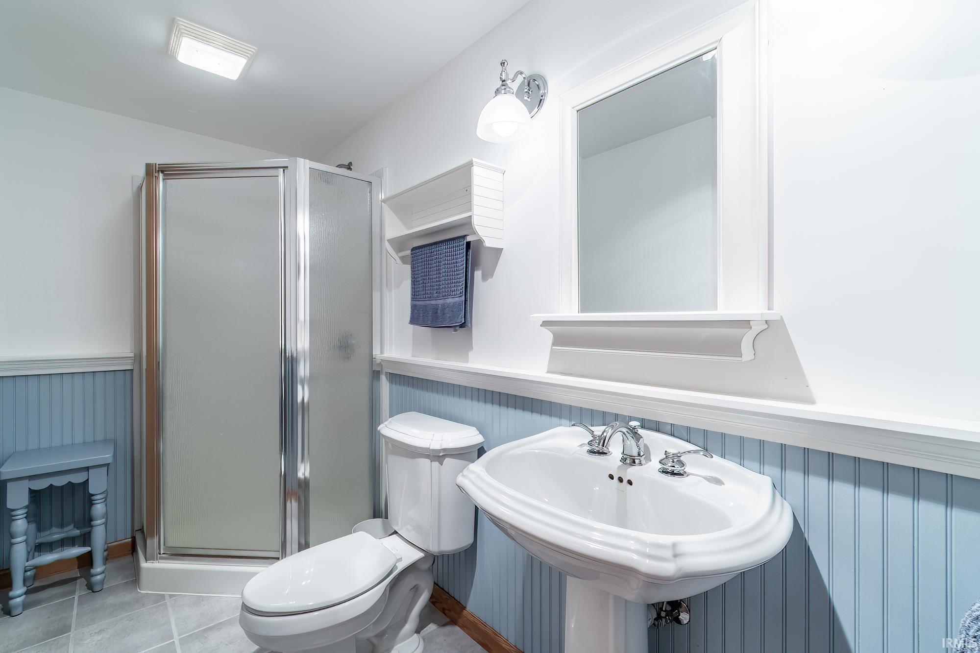 Photo 29 of 28 Ems W15 Lane