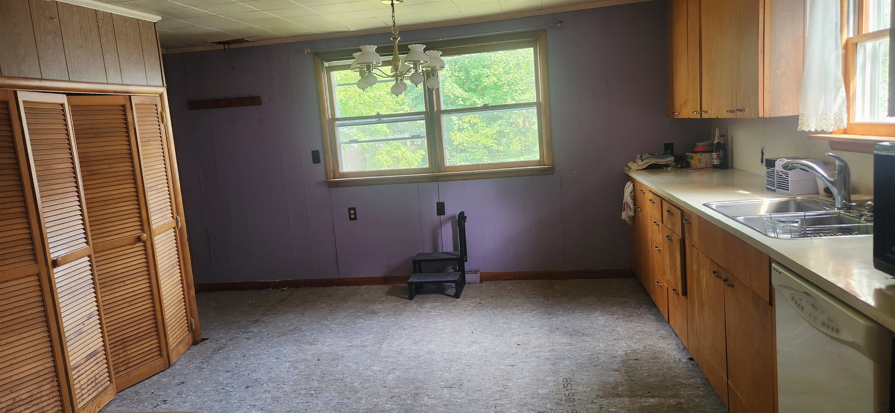 Photo 11 of 311 S Superior St