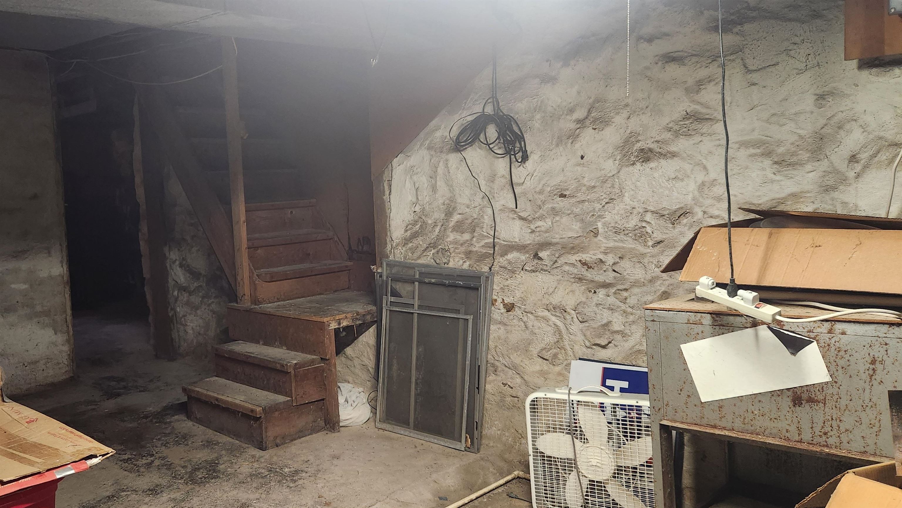 Photo 19 of 311 S Superior St