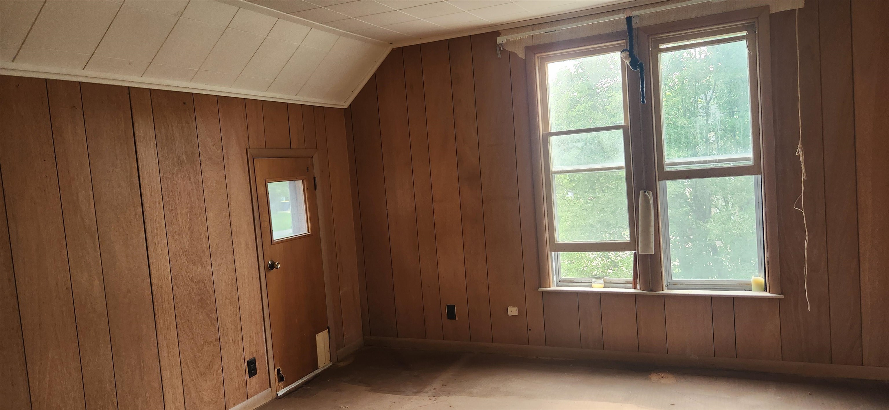 Photo 25 of 311 S Superior St