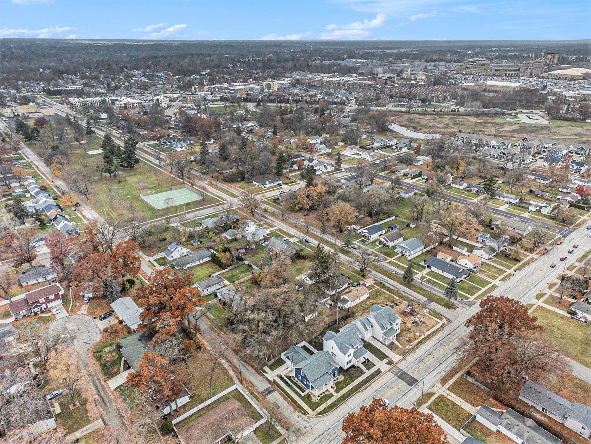 Homes for sale in South Bend, IN | 735 N Twyckenham Dr, South Bend, IN 46617 | MLS# 202533365