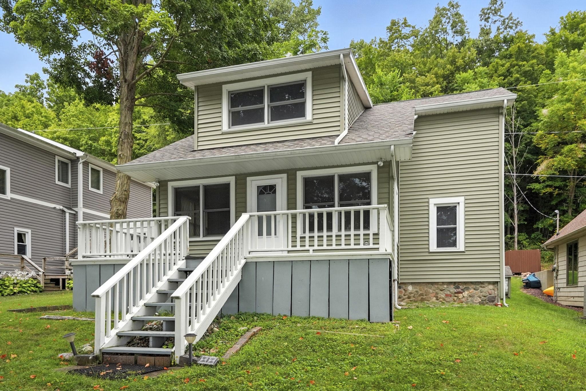 Photo 1 of 1700 E Linker Road