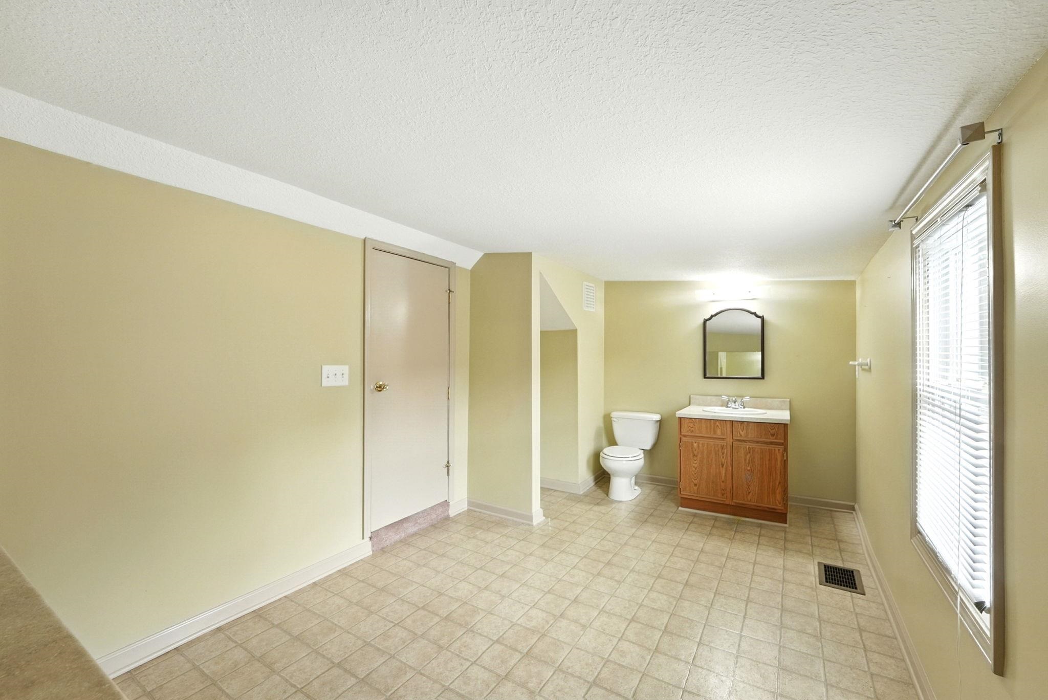 Photo 25 of 1700 E Linker Road