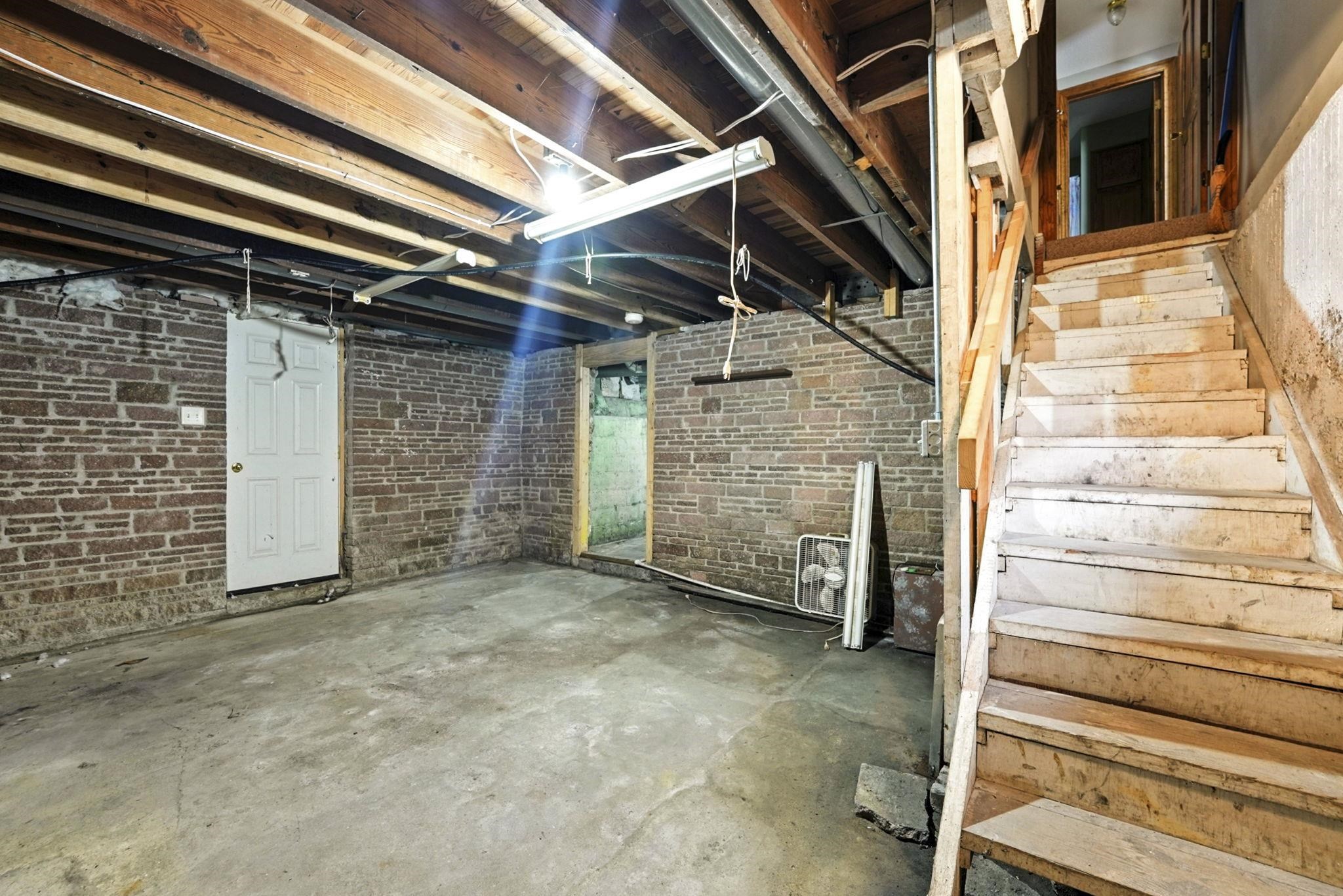 Photo 27 of 1700 E Linker Road