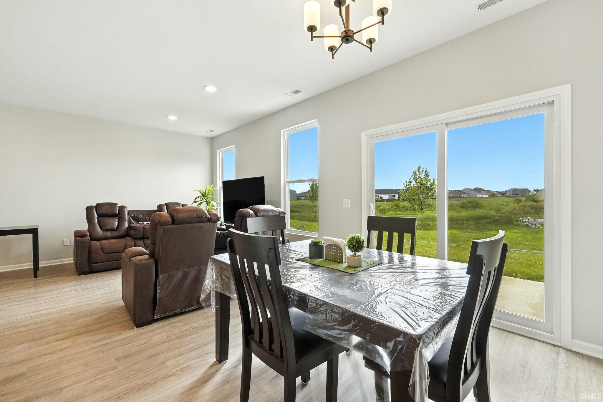 Photo 12 of 1303 N West Hamilton Road