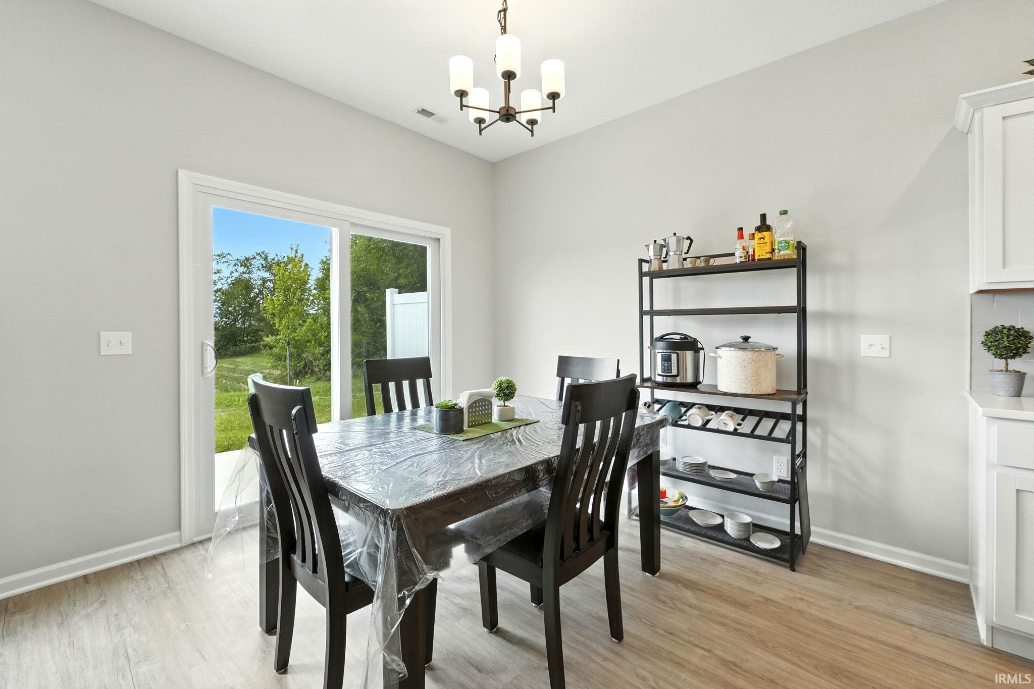 Photo 13 of 1303 N West Hamilton Road