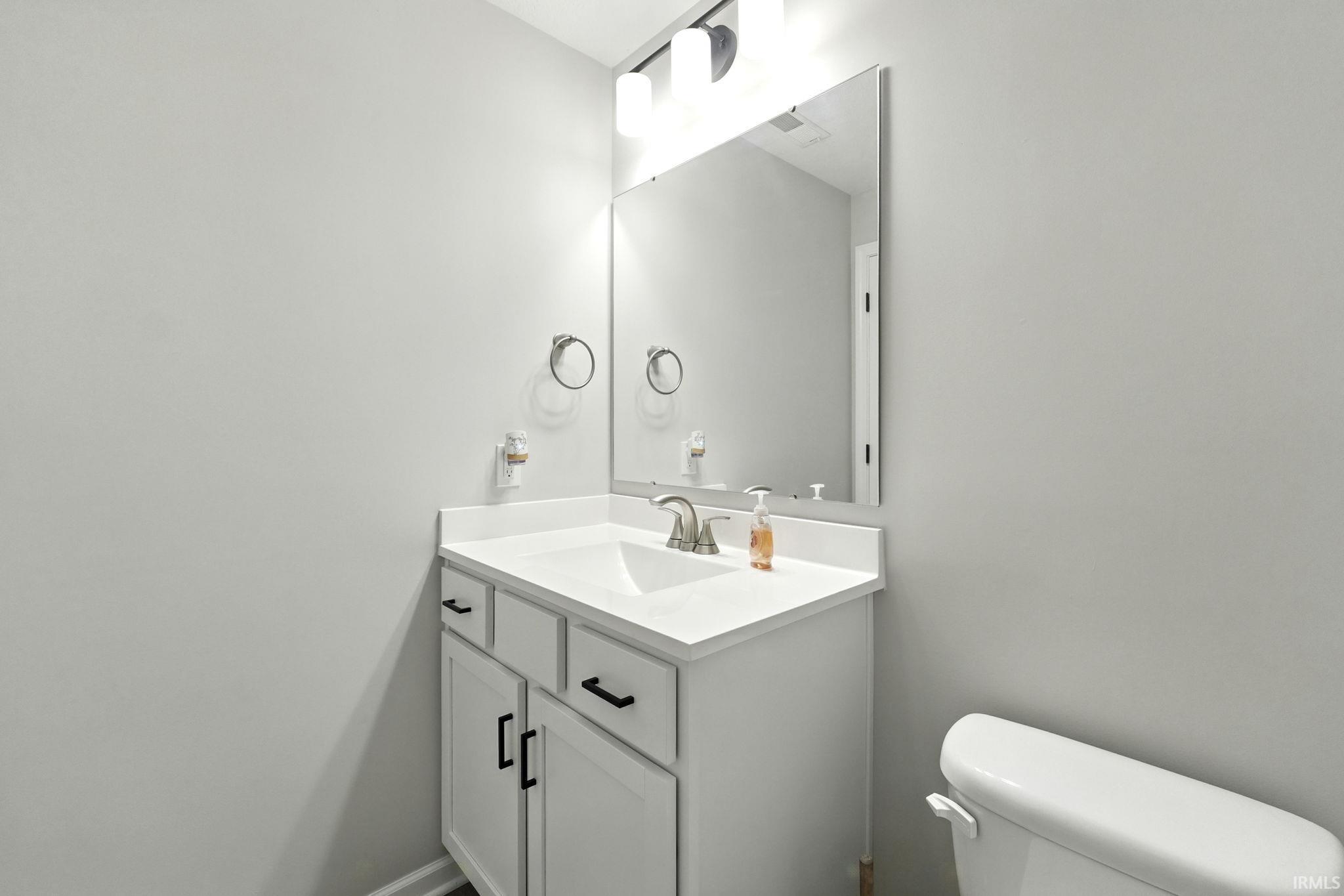 Photo 14 of 1303 N West Hamilton Road