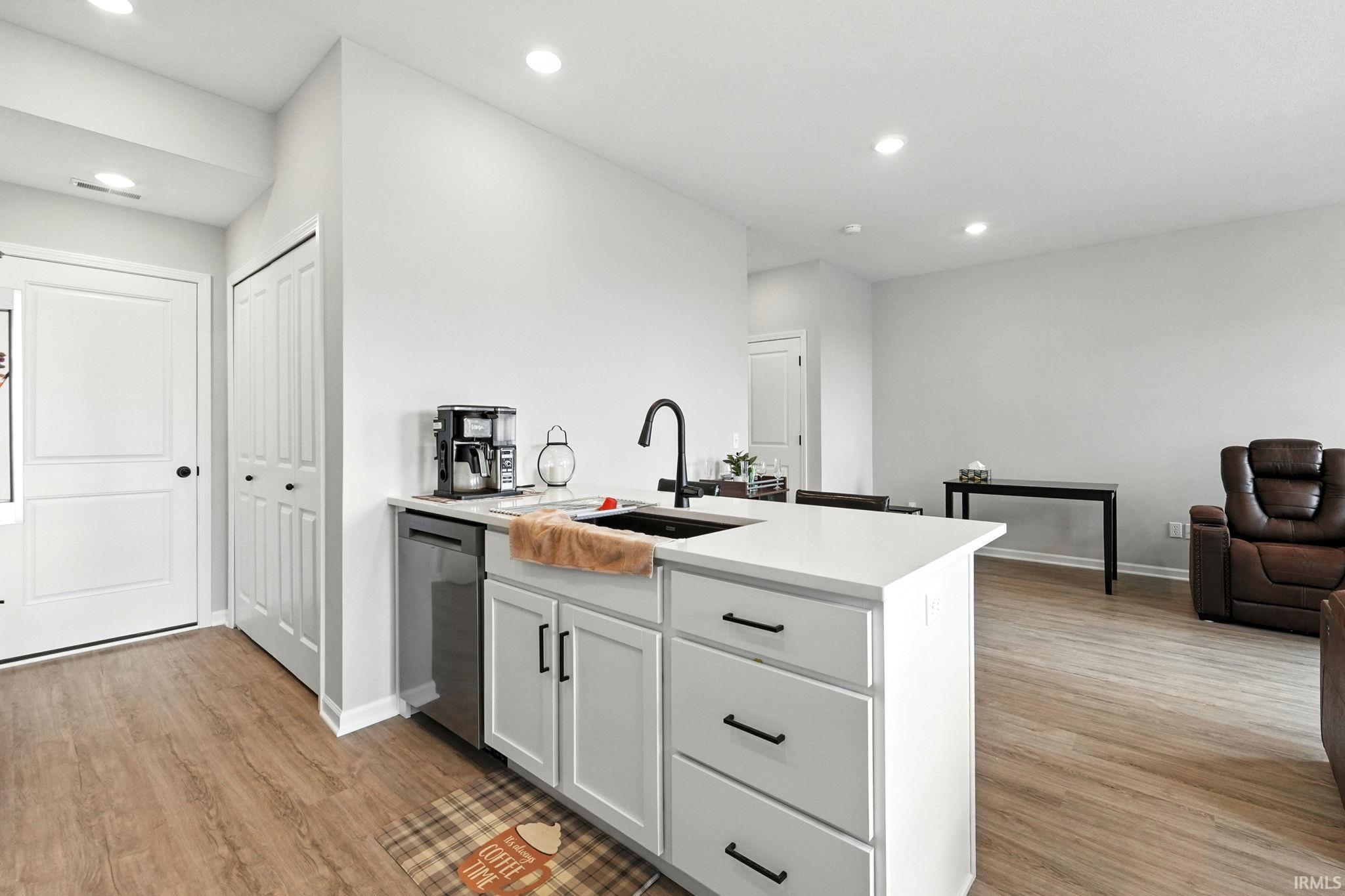 Photo 8 of 1303 N West Hamilton Road