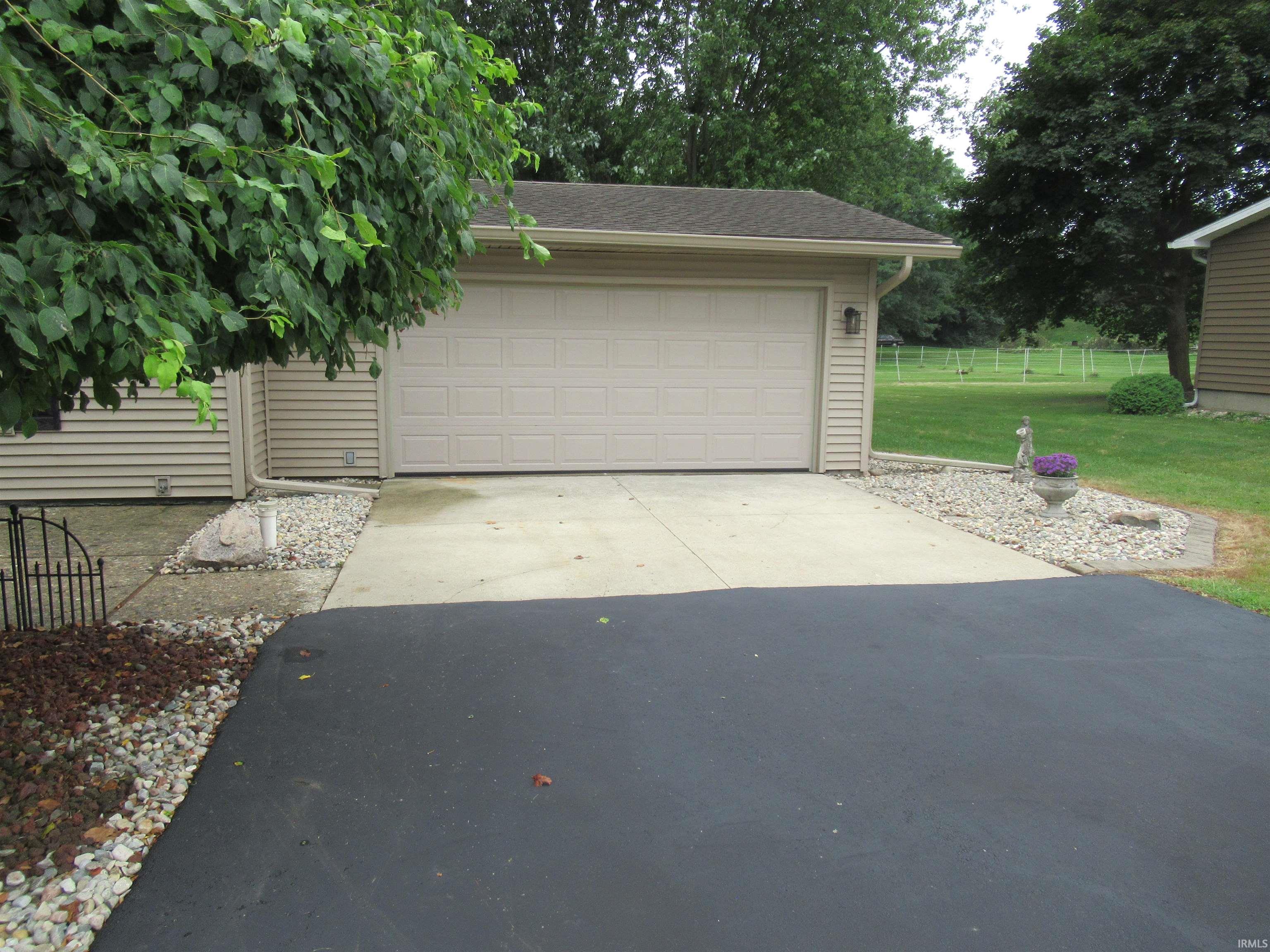 Photo 32 of 1530 N Terrace Hills Road