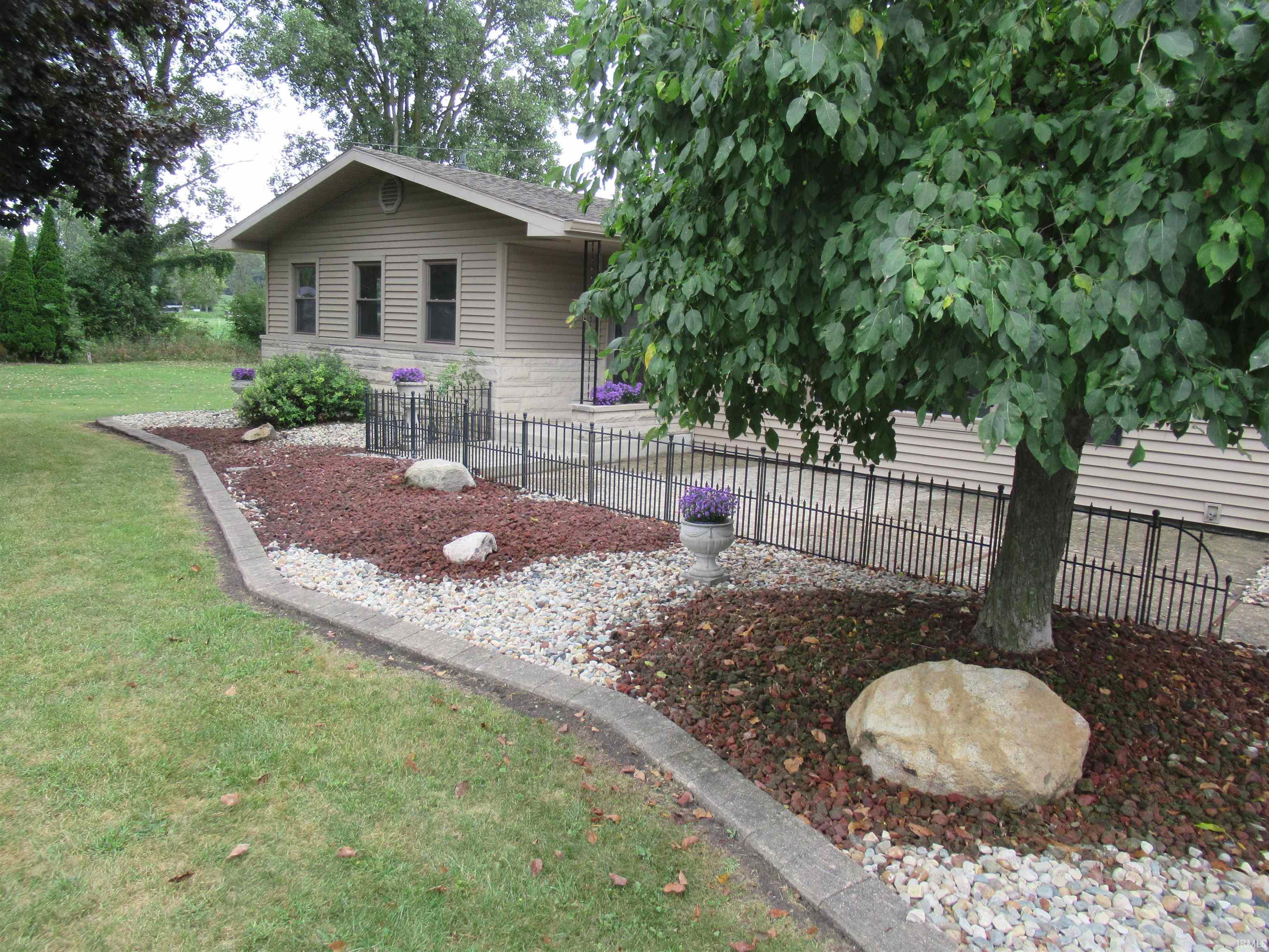 Photo 4 of 1530 N Terrace Hills Road