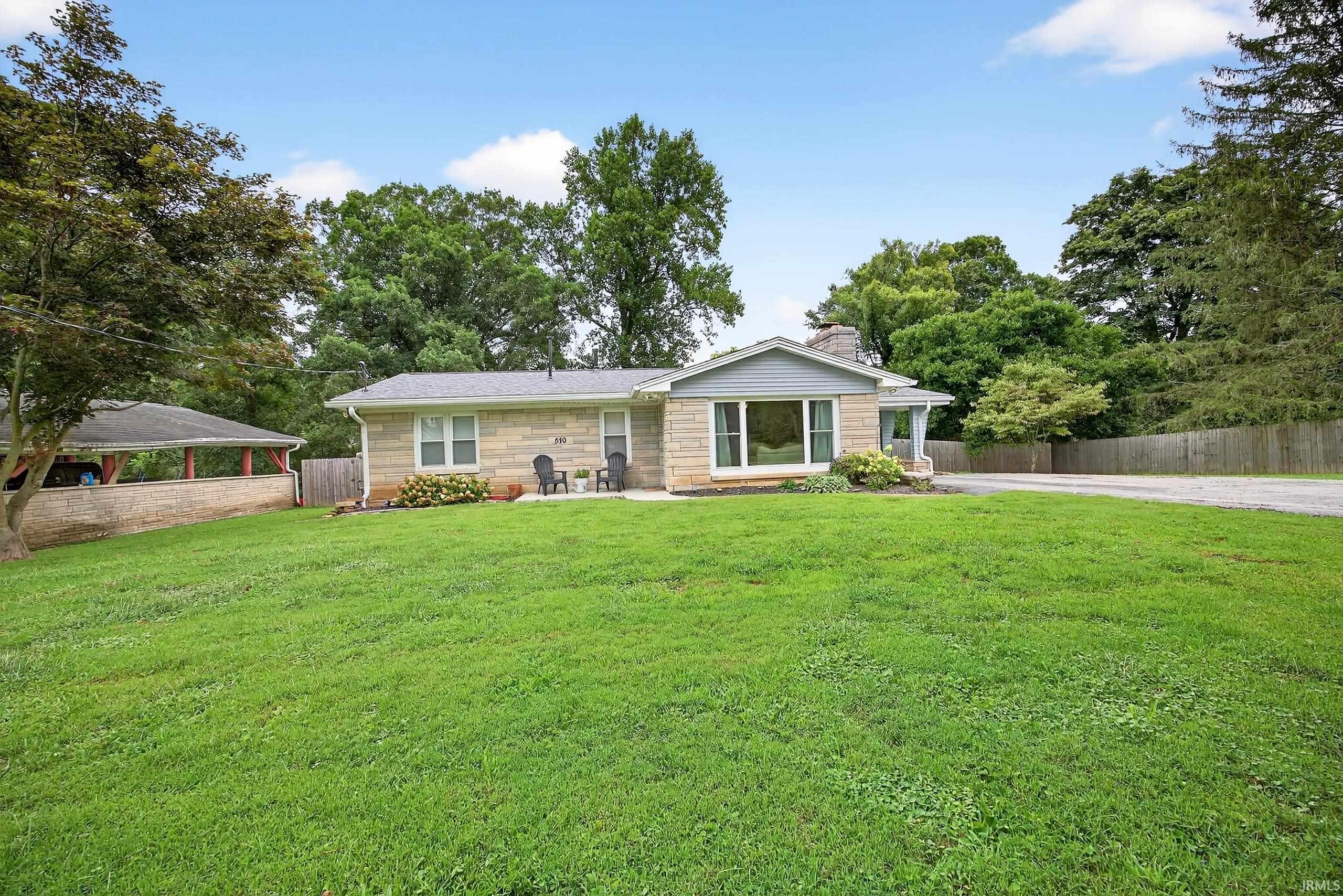 Homes for sale in Bloomington, IN | 550 W Cross Rd, Bloomington, IN 47403 | MLS# 202533604