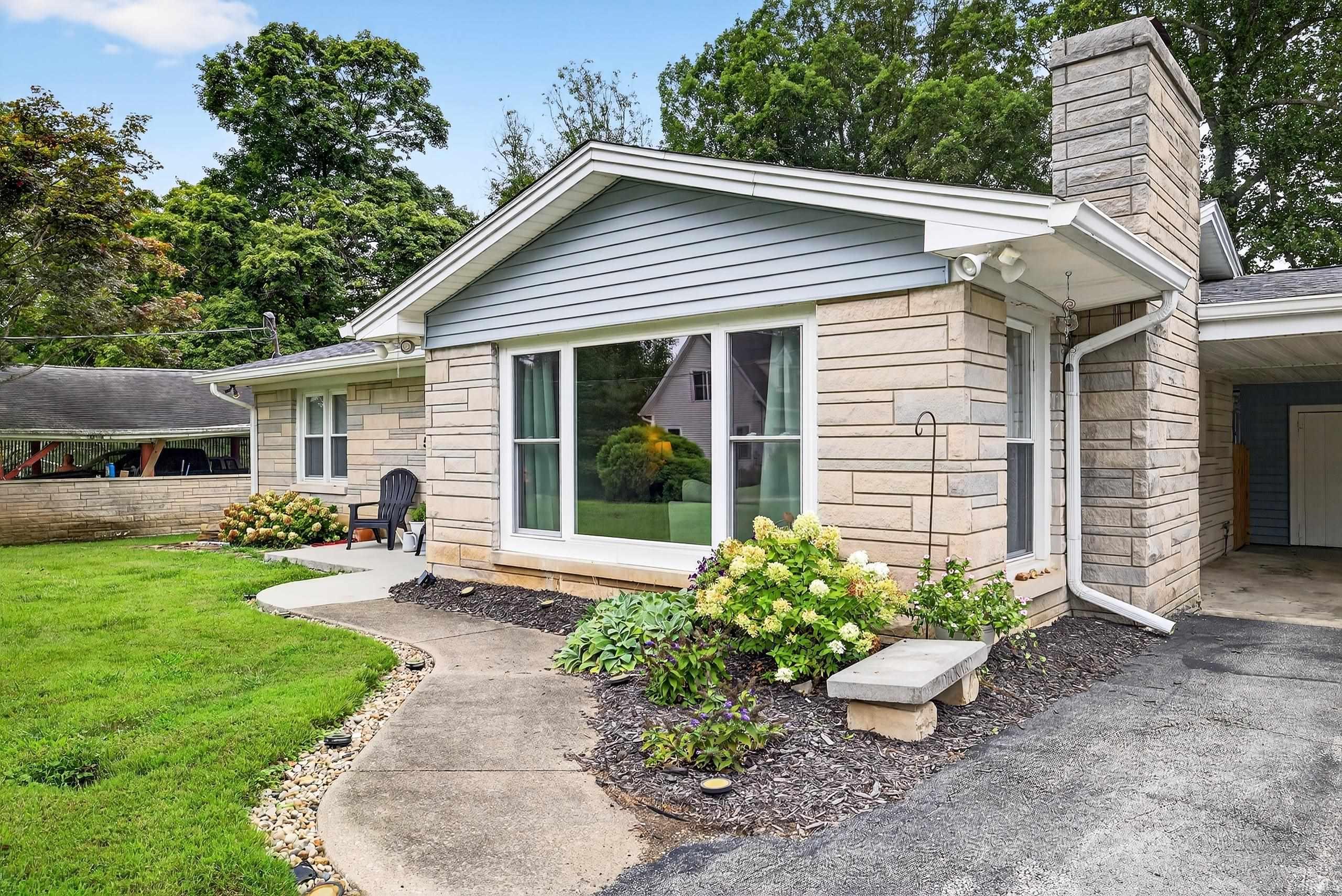 Homes for sale in Bloomington, IN | 550 W Cross Rd, Bloomington, IN 47403 | MLS# 202533604