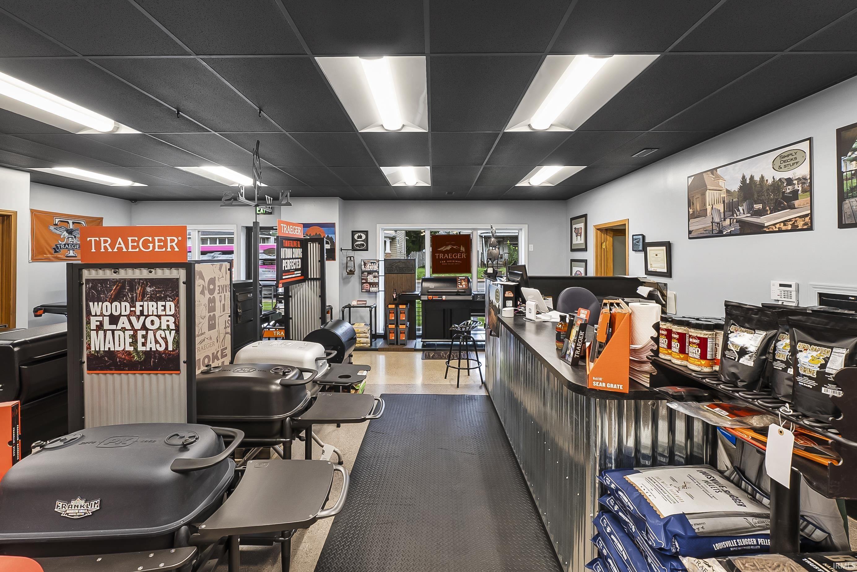 Photo 4 of 2332 N Clinton Street