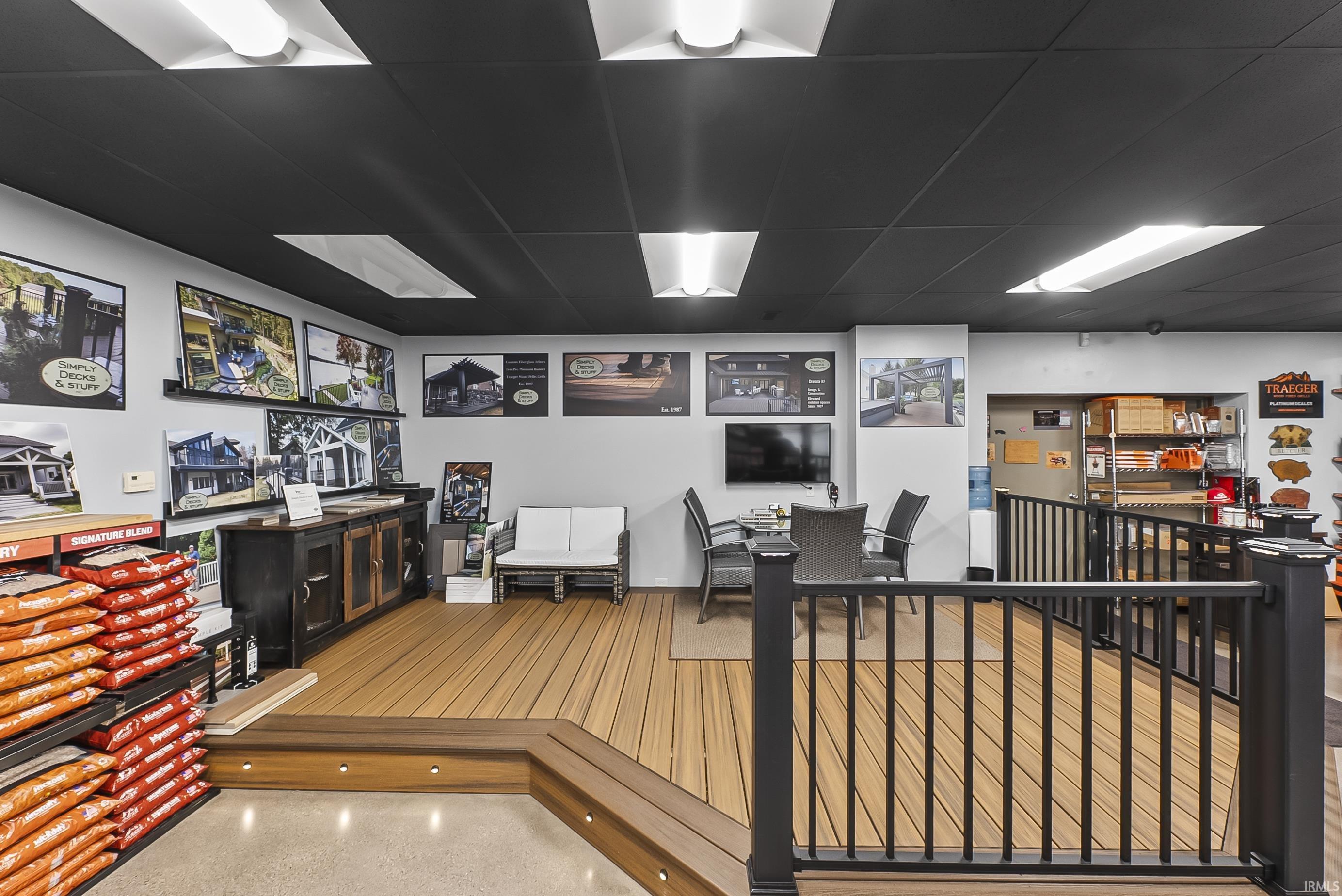 Photo 7 of 2332 N Clinton Street