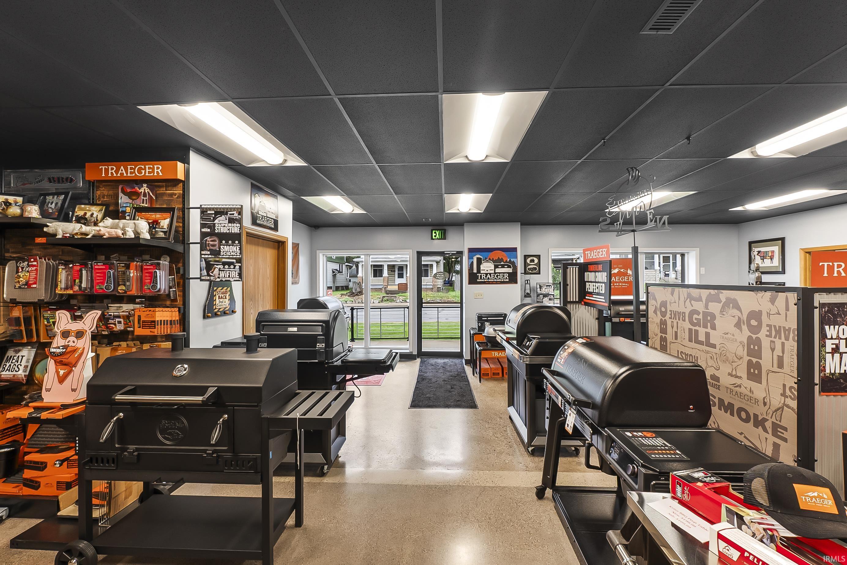 Photo 11 of 2332 N Clinton Street