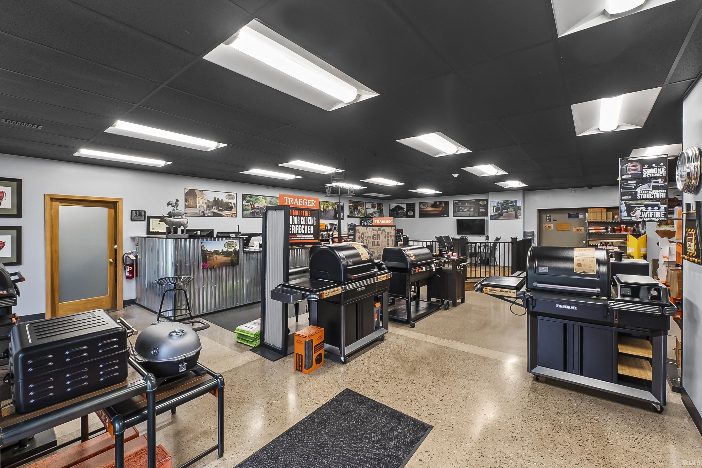 Photo 3 of 2332 N Clinton Street