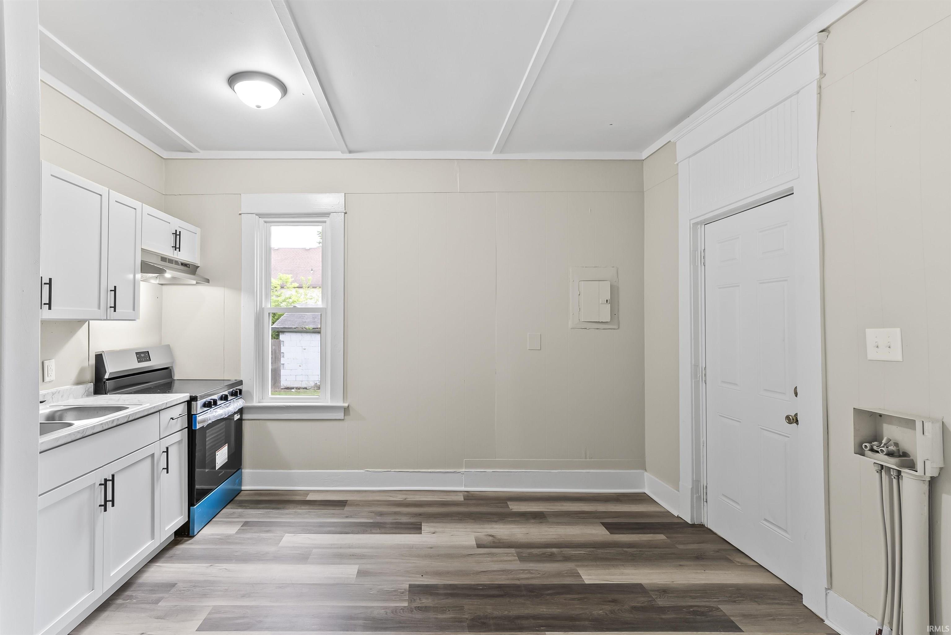 Photo 11 of 1004 Lincoln Avenue