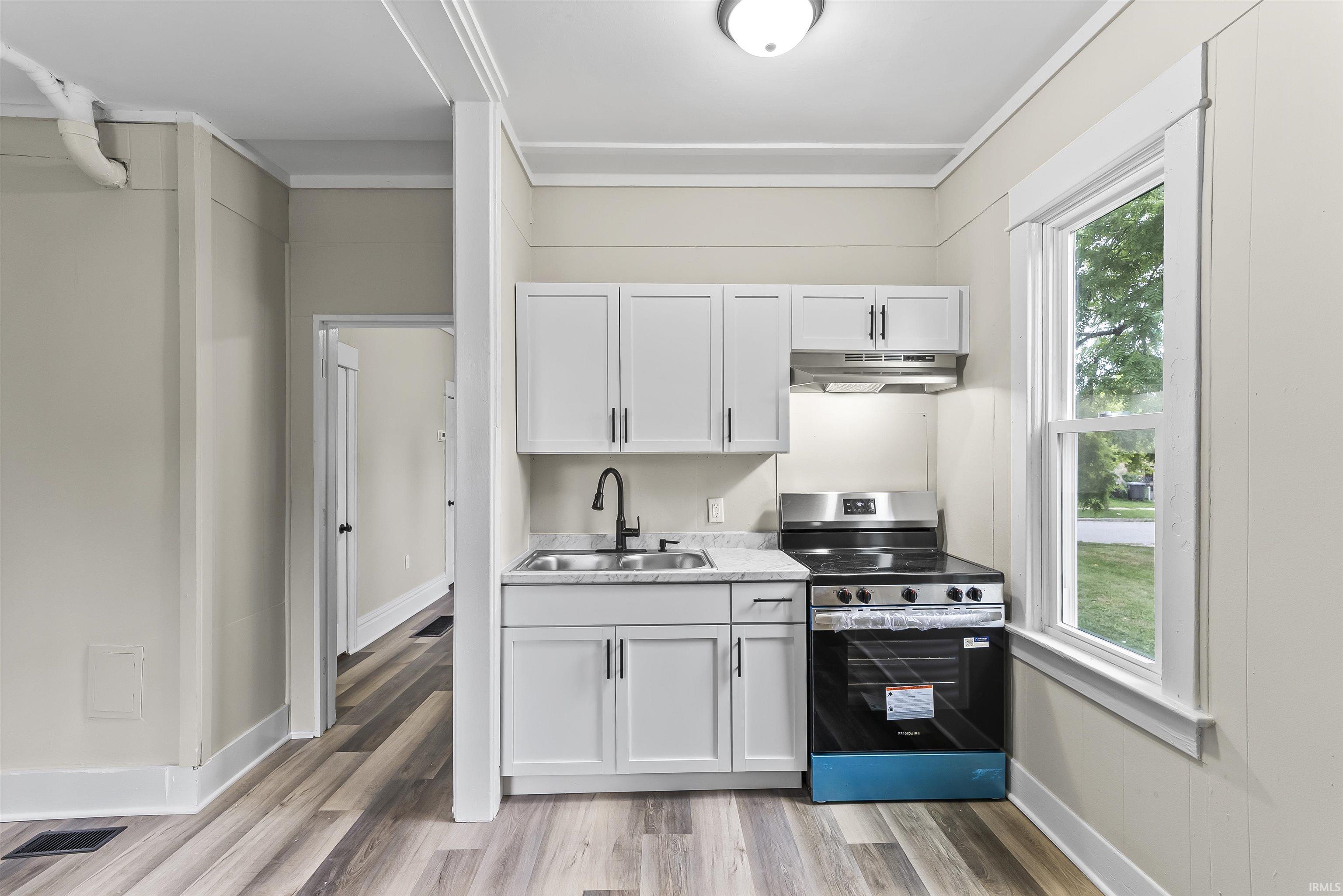 Photo 12 of 1004 Lincoln Avenue