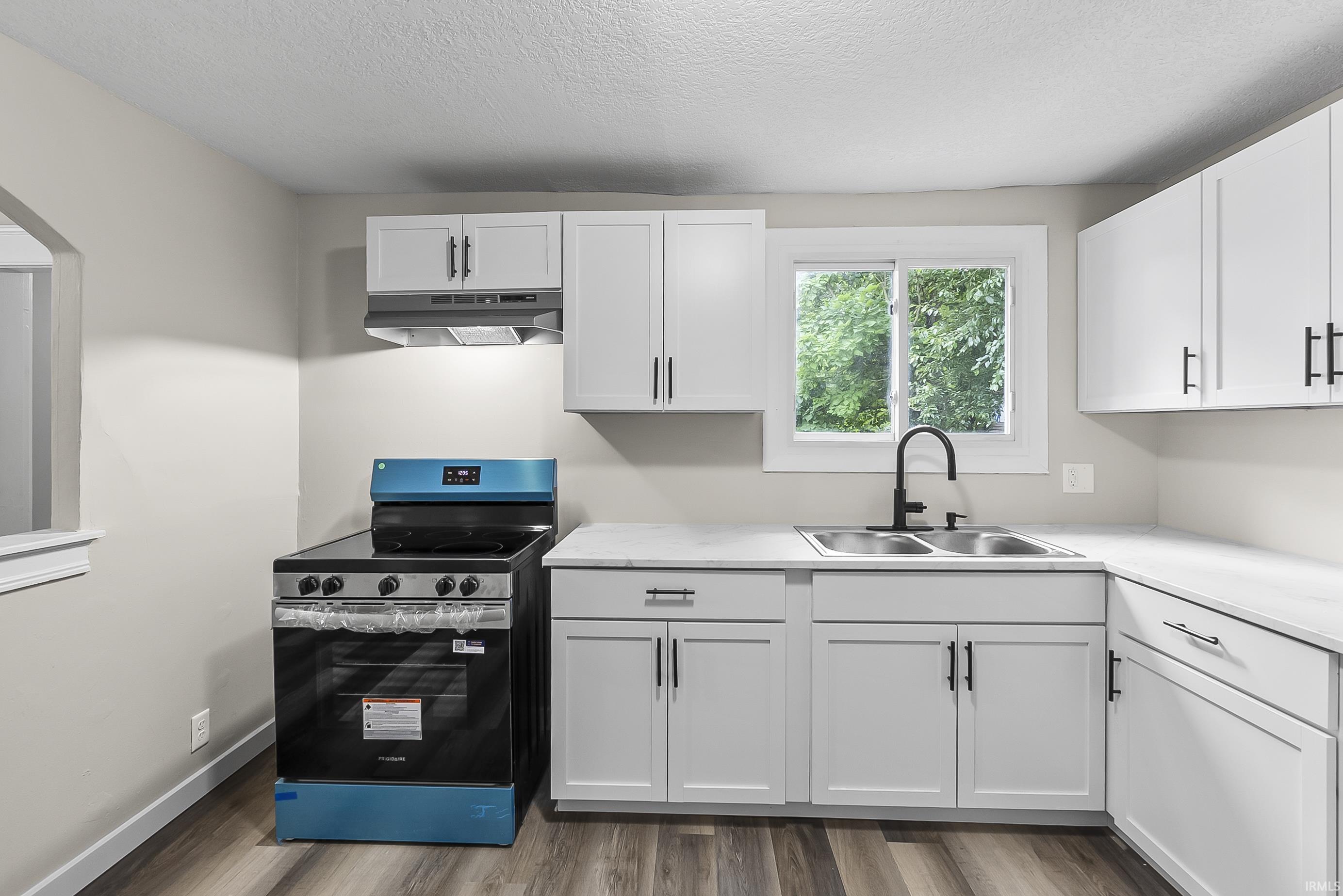 Photo 13 of 1767 Hale Avenue