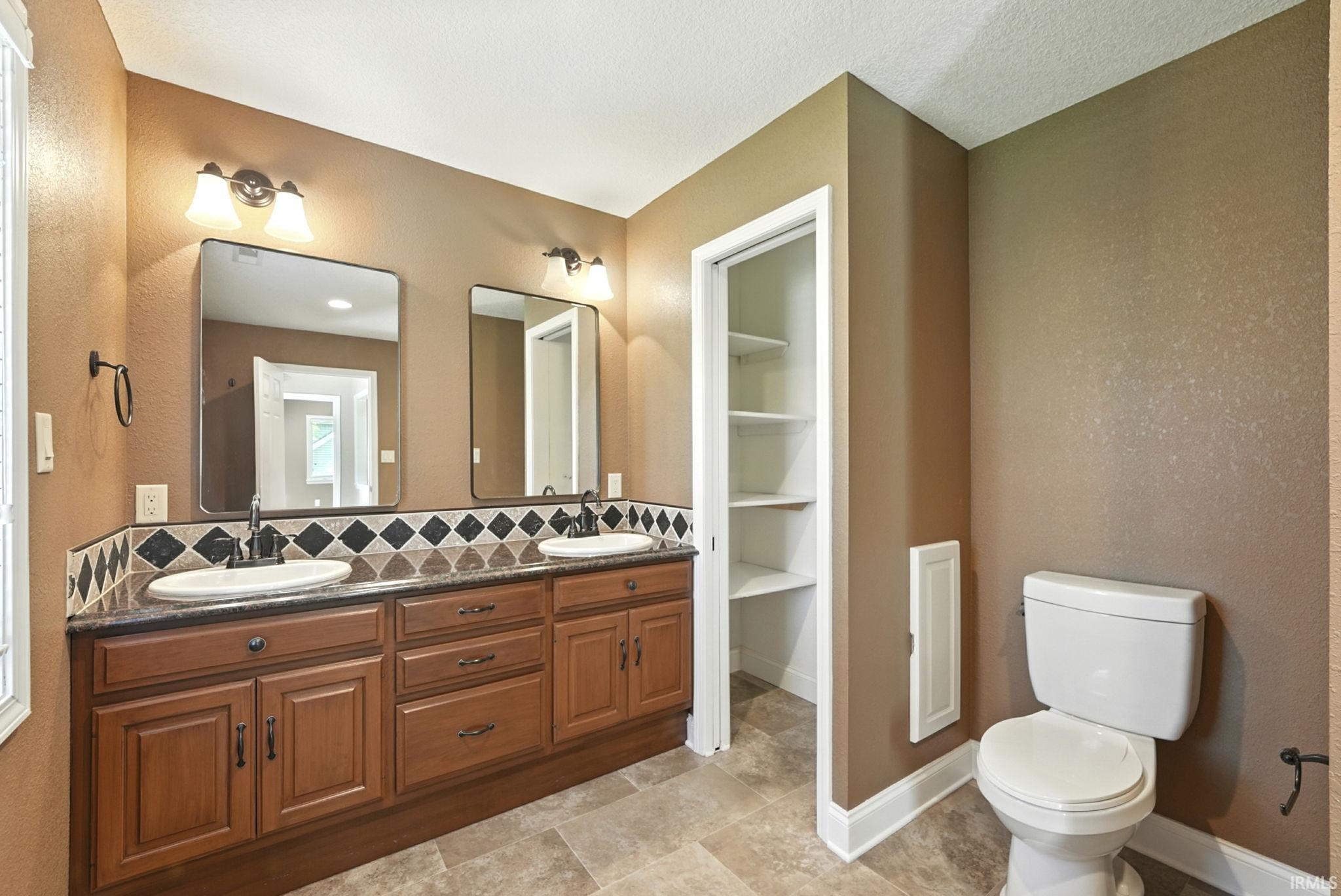 Photo 29 of 12707 Elsworth Street